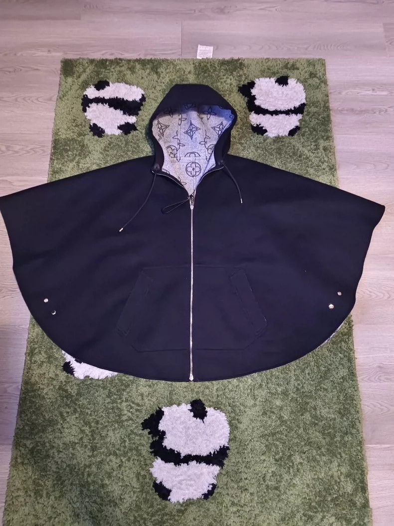 Louis Vuitton size os Reversible Cape Jacket