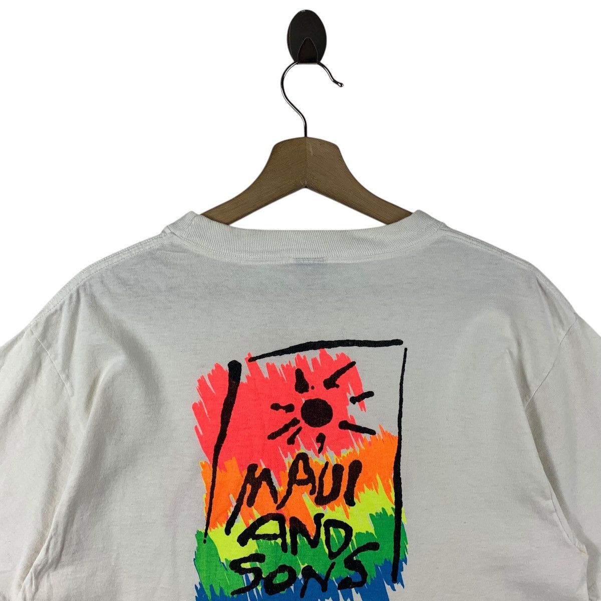 Vintage Vintage 90s MAUI & SONS big logo back hit Surfing tee Size US M / EU 48-50 / 2 - 9 Thumbnail