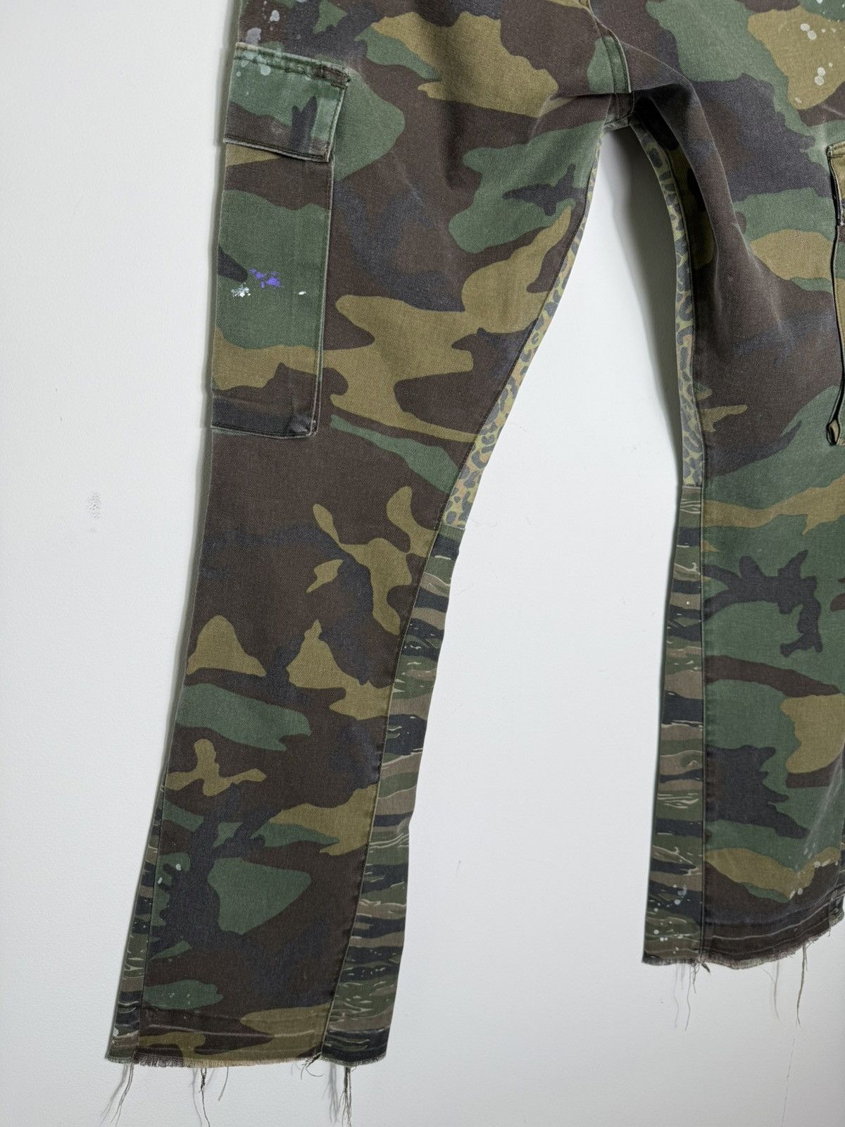 Gallery Dept. Gallery Dept Camo Flares Jeans W34 Paint Distressed Size US 34 / EU 50 - 9 Thumbnail