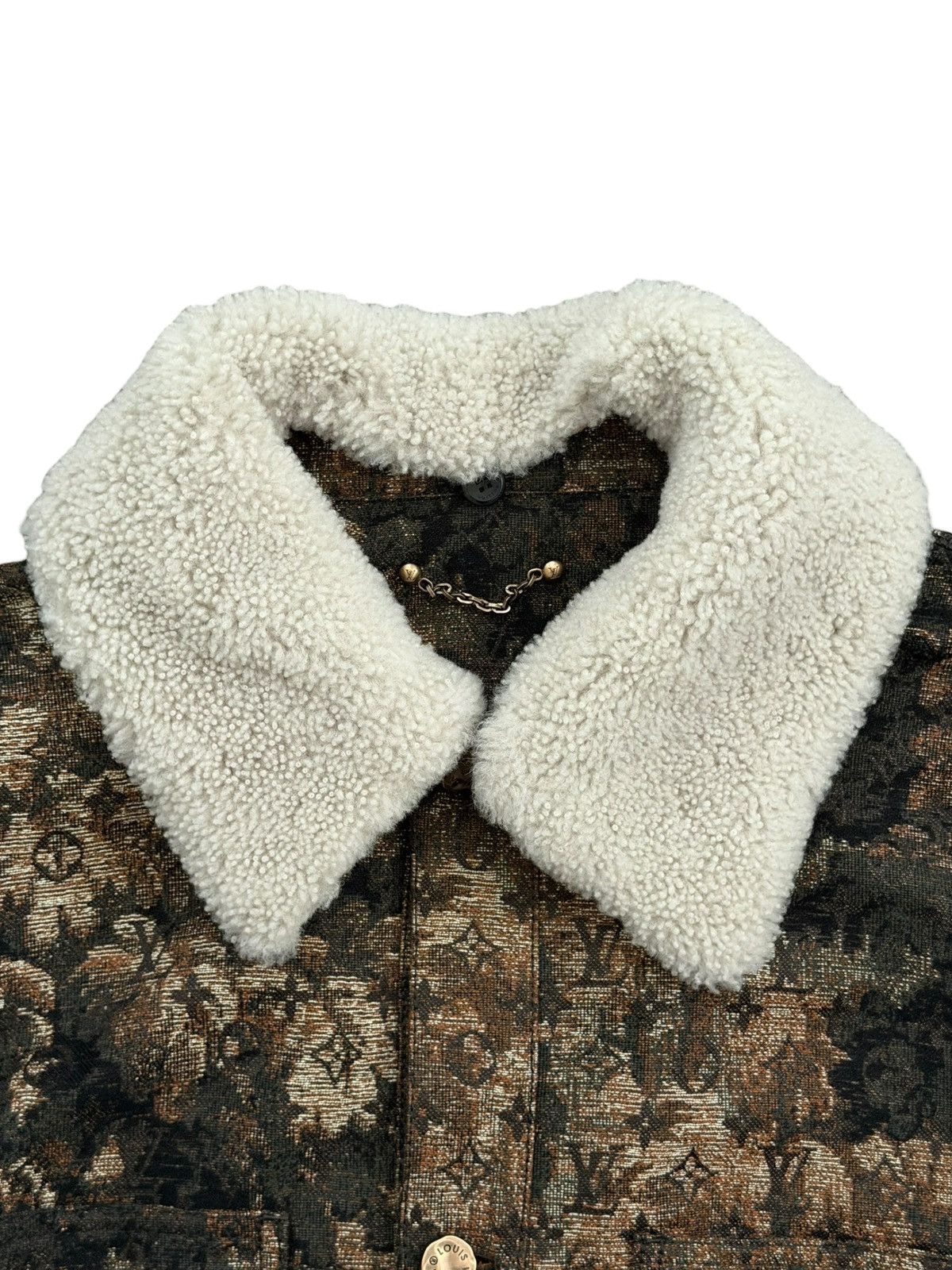 Louis Vuitton Louis Vuitton Tapestry Monogram Floral Shearling Jacket Size US L / EU 52-54 / 3 - 4 Thumbnail