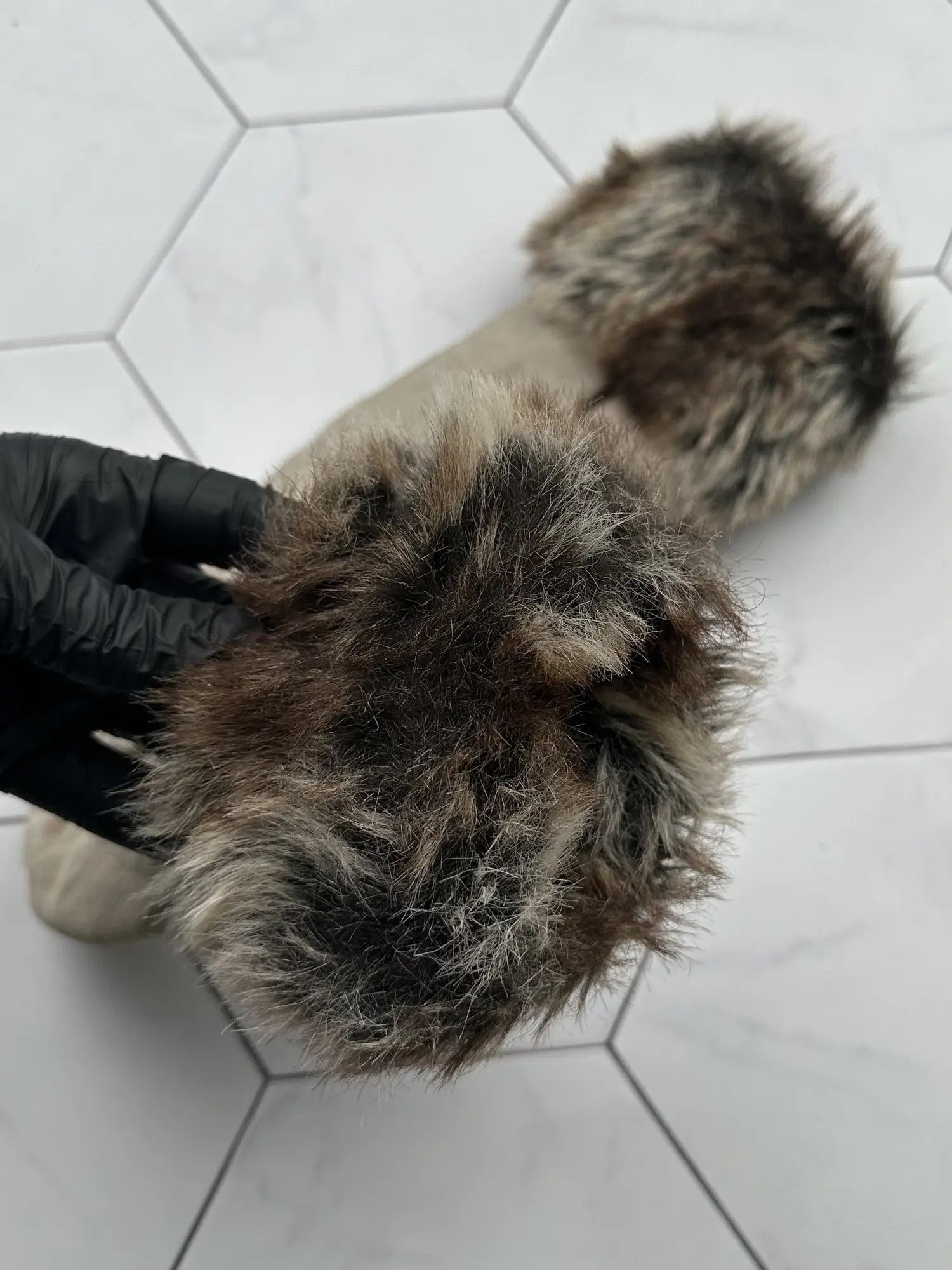 Japanese Brand Vintage Leather/ Faux Fur Gloves E2 B4 Size ONE SIZE - 3 Thumbnail