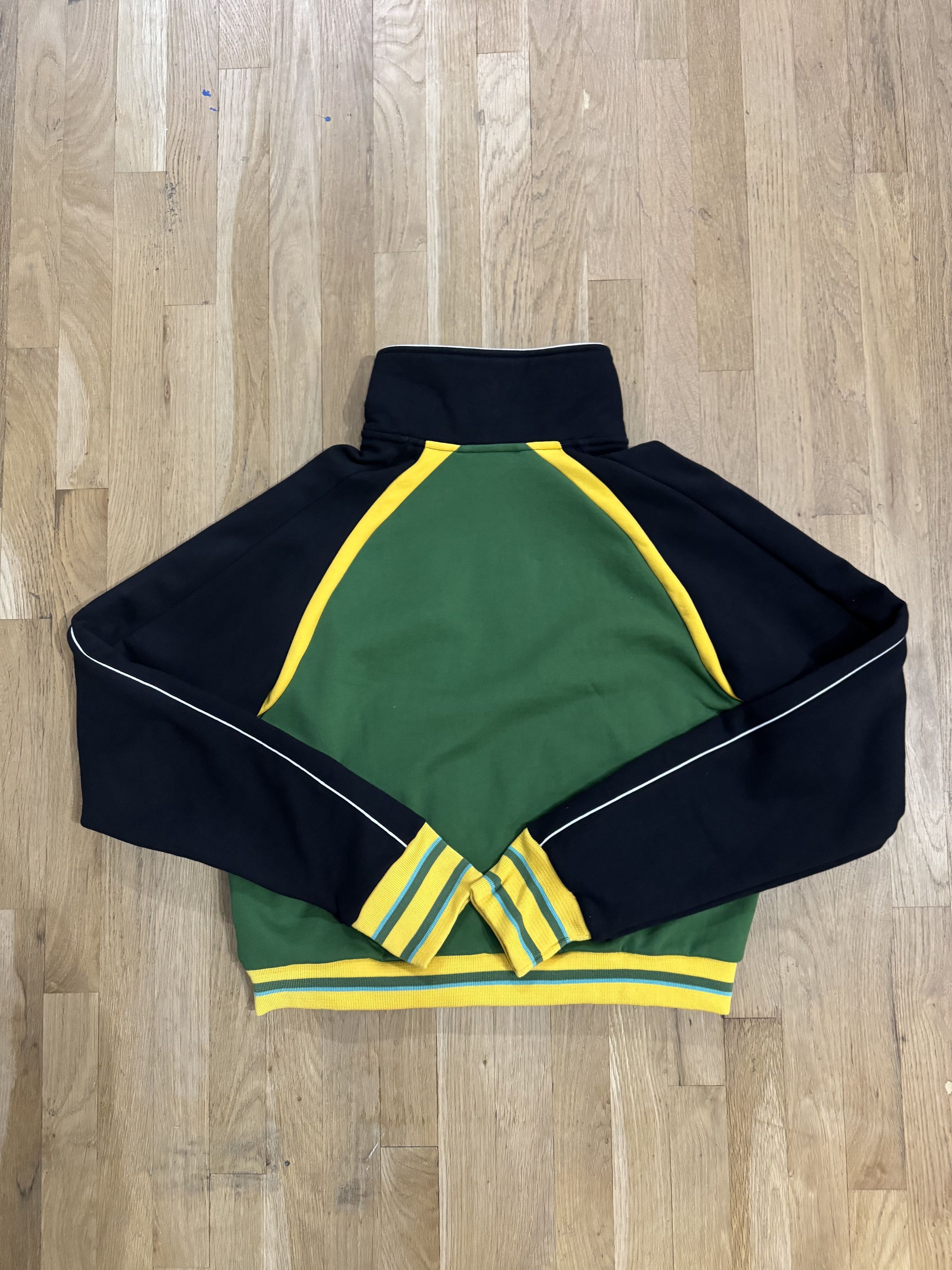 GV Gallery Raspberry Hills Jamaica Berry Jacket