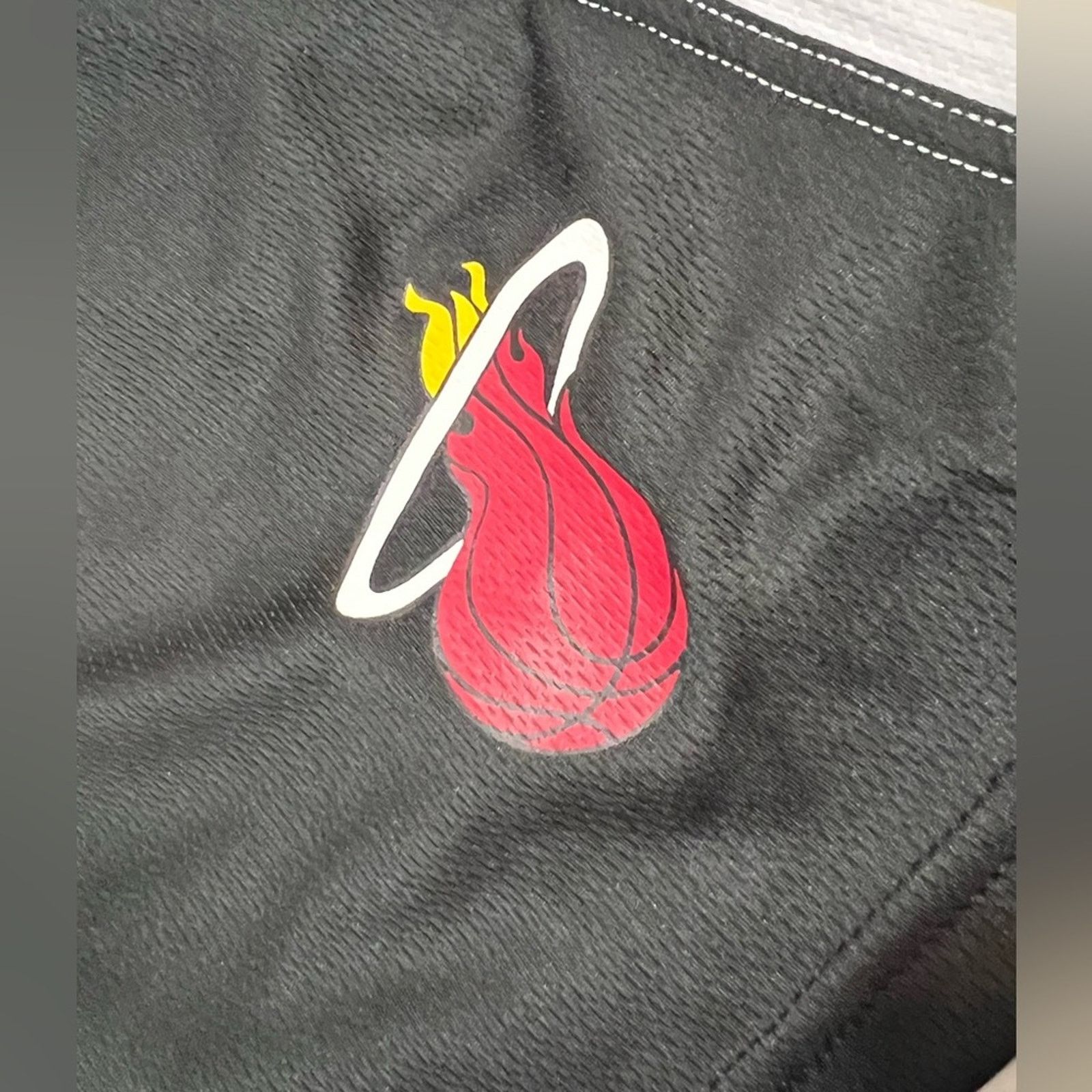 NBA Miami Heat Jimmy Butler Reversible Practice Jersey Shorts Size US L / EU 52-54 / 3 - 7 Thumbnail
