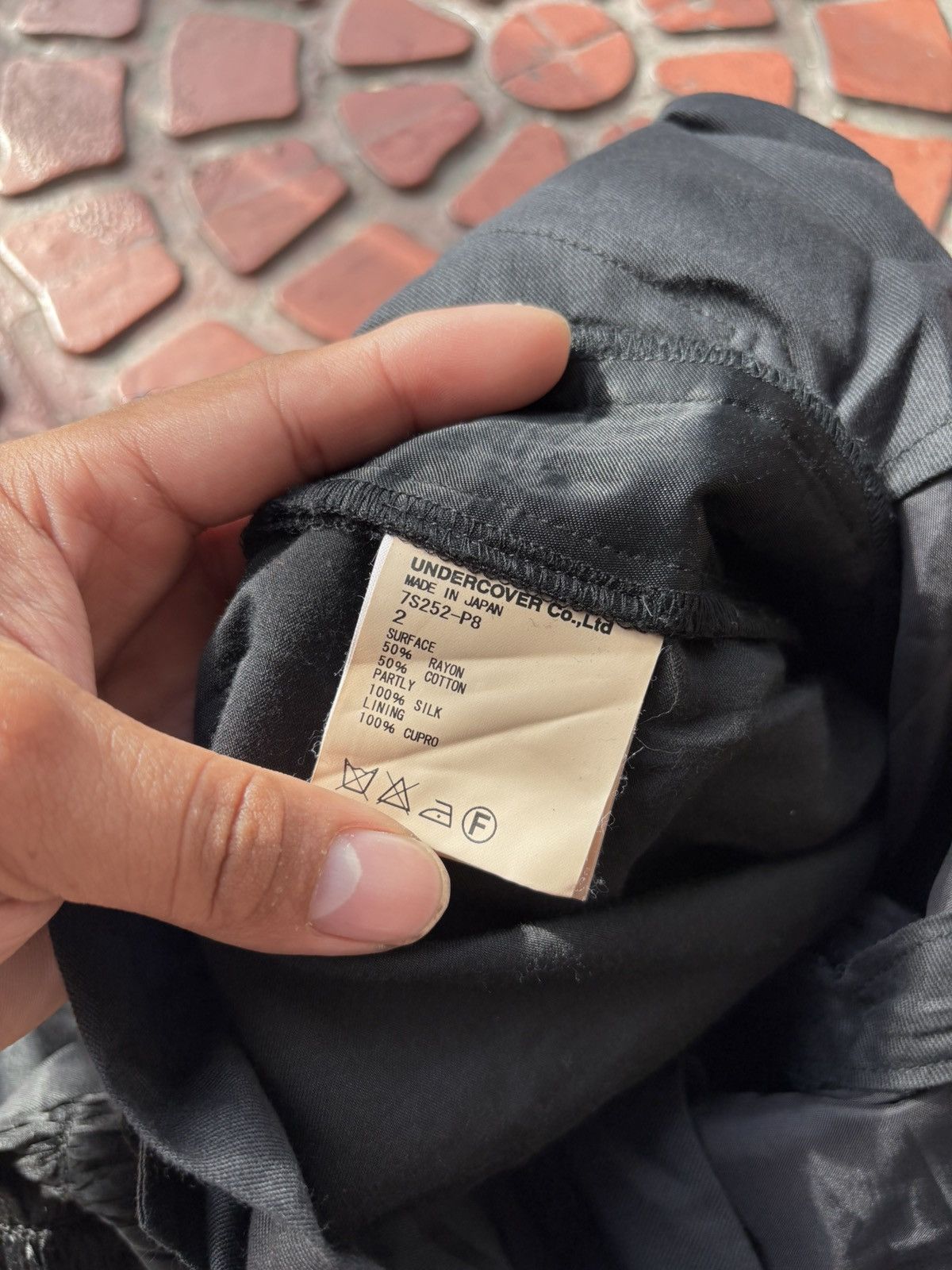 UNDERCOVERISM ARCHIVE - SIDE RUFFLE SILK PANTS