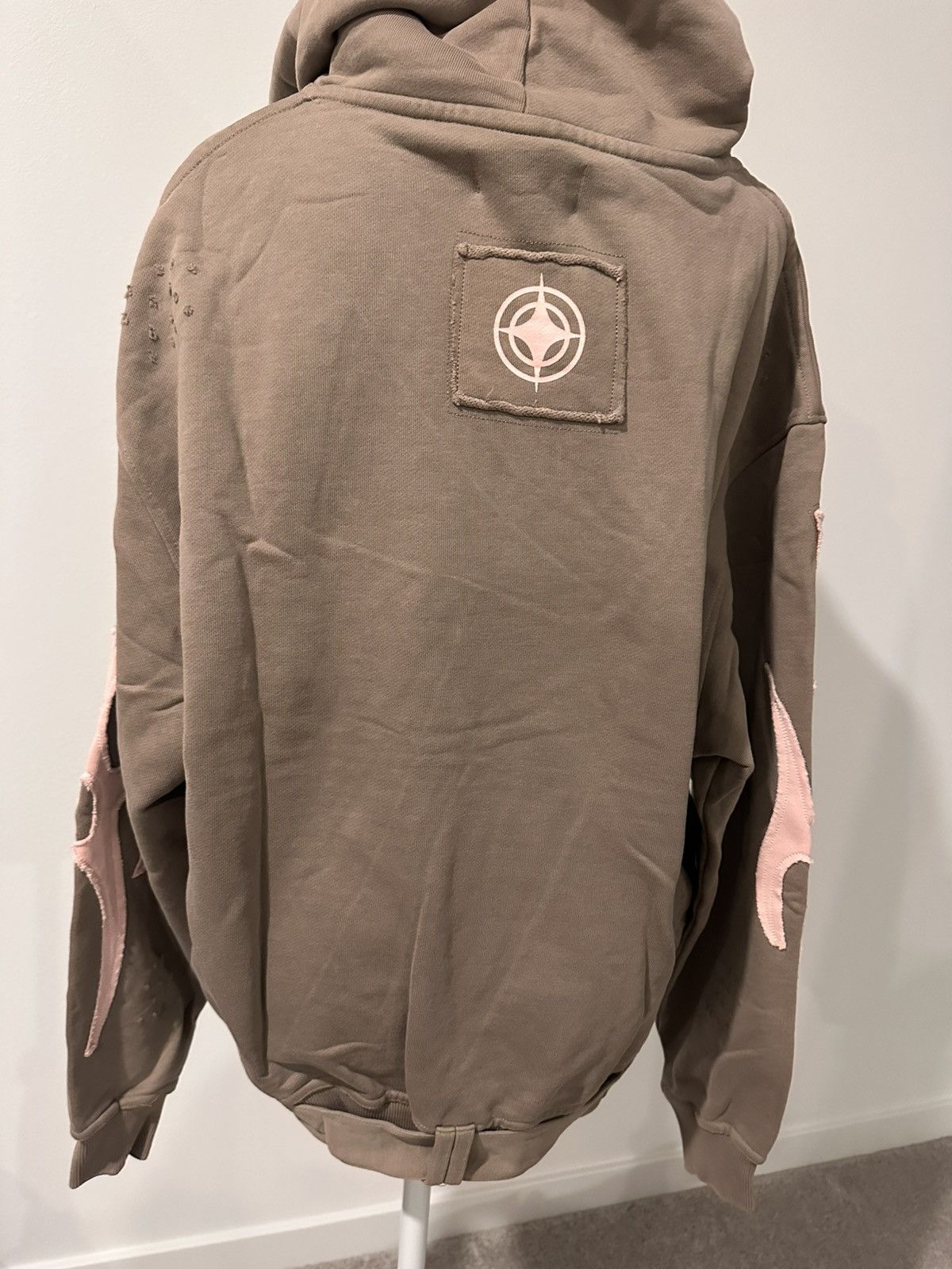 Other WRATHBOY -TAUPE Hoodie Size L NWT Size US L / EU 52-54 / 3 - 3 Thumbnail