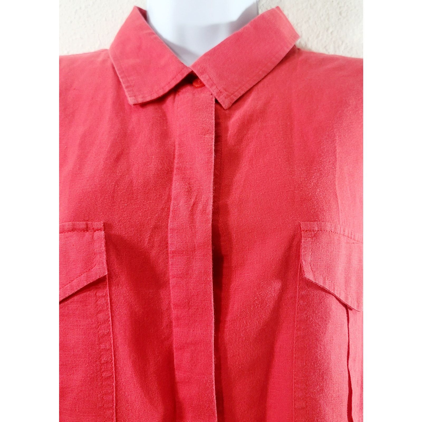 Other Chaus Sport Red Hidden Button Up Pointed Collard Top XL Soft Size XL / US 12-14 / IT 48-50 - 5 Thumbnail