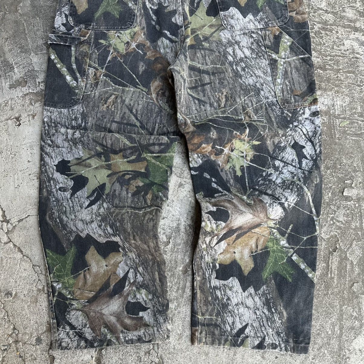 Realtree (39x28) Crazy Vintage Y2K Realtree Camo Carhartt Style Baggy Size US 39 - 9 Thumbnail