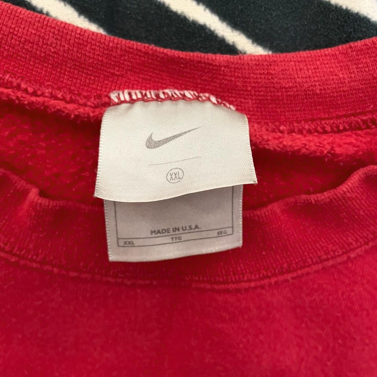Nike × Vintage Vintage Nike 90s nike crewneck sweatshirt Red Size US XXL / EU 58 / 5 - 3 Thumbnail