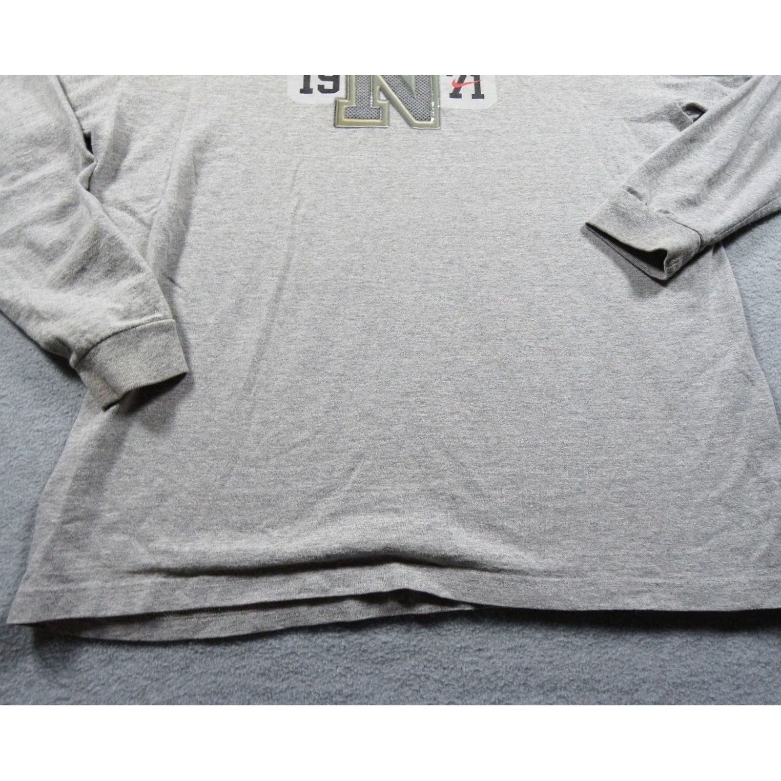 Nike VINTAGE Nike Shirt Mens Medium Gray Long Sleeve Y2K Tee Crewneck Adult Casual Size US M / EU 48-50 / 2 - 3 Thumbnail