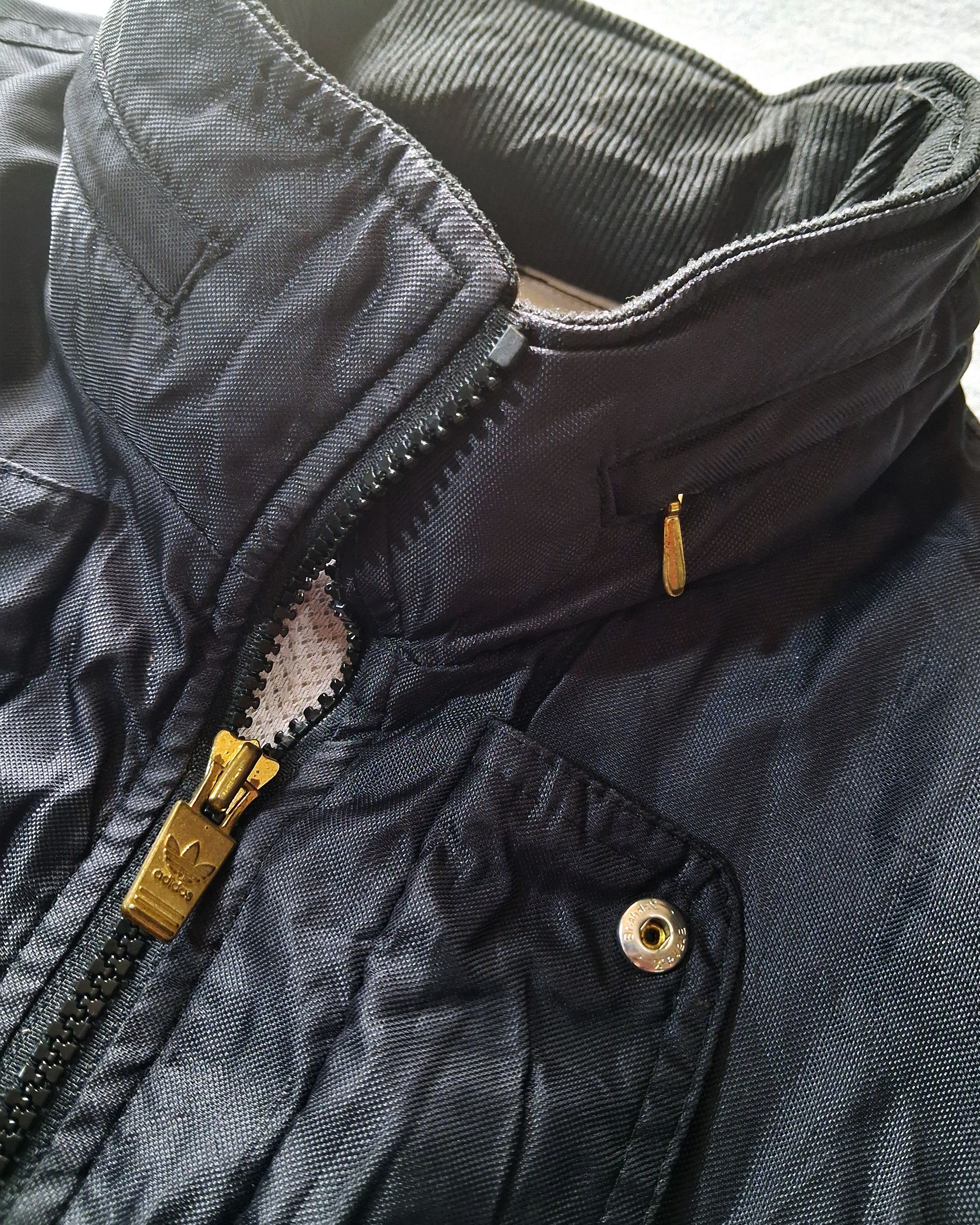 Adidas ADIDAS DESCENTE NYLON JACKET AD 4755 MADE IN JAPAN Size US L / EU 52-54 / 3 - 9 Thumbnail