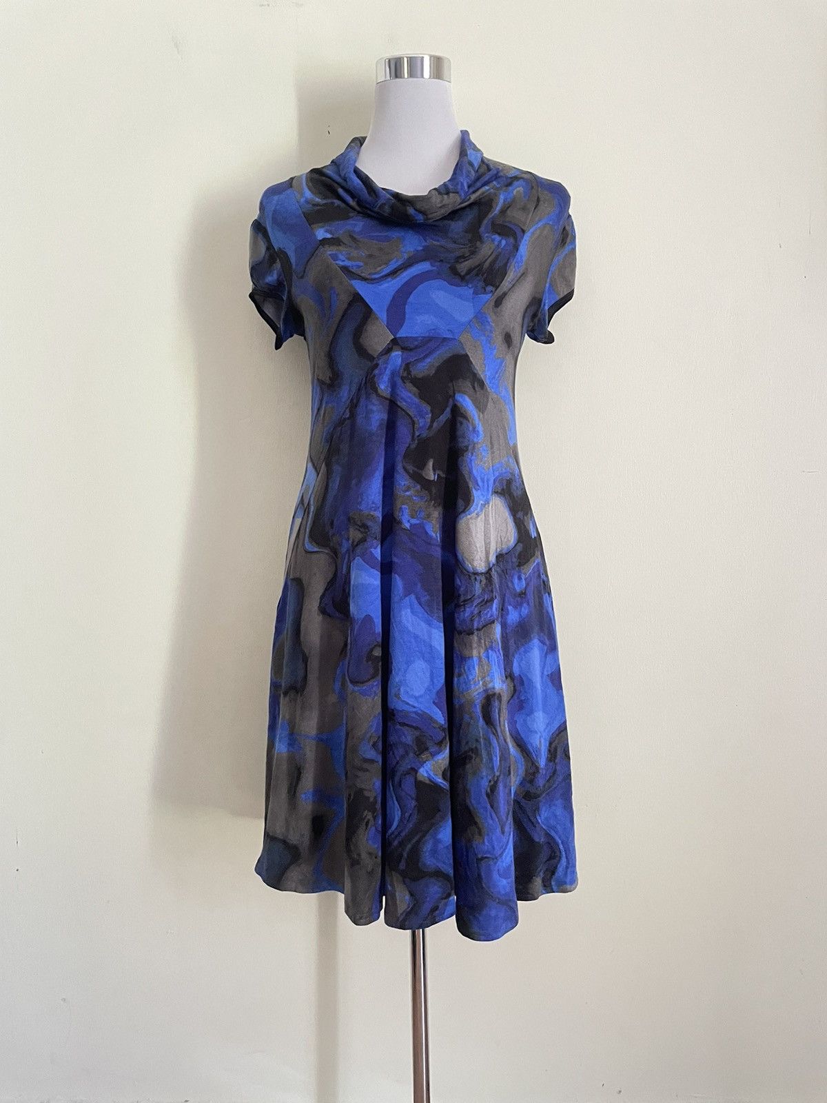 Designer × Japanese Brand Eva Kayan Dress Size S / US 4 / IT 40 - 1 Thumbnail