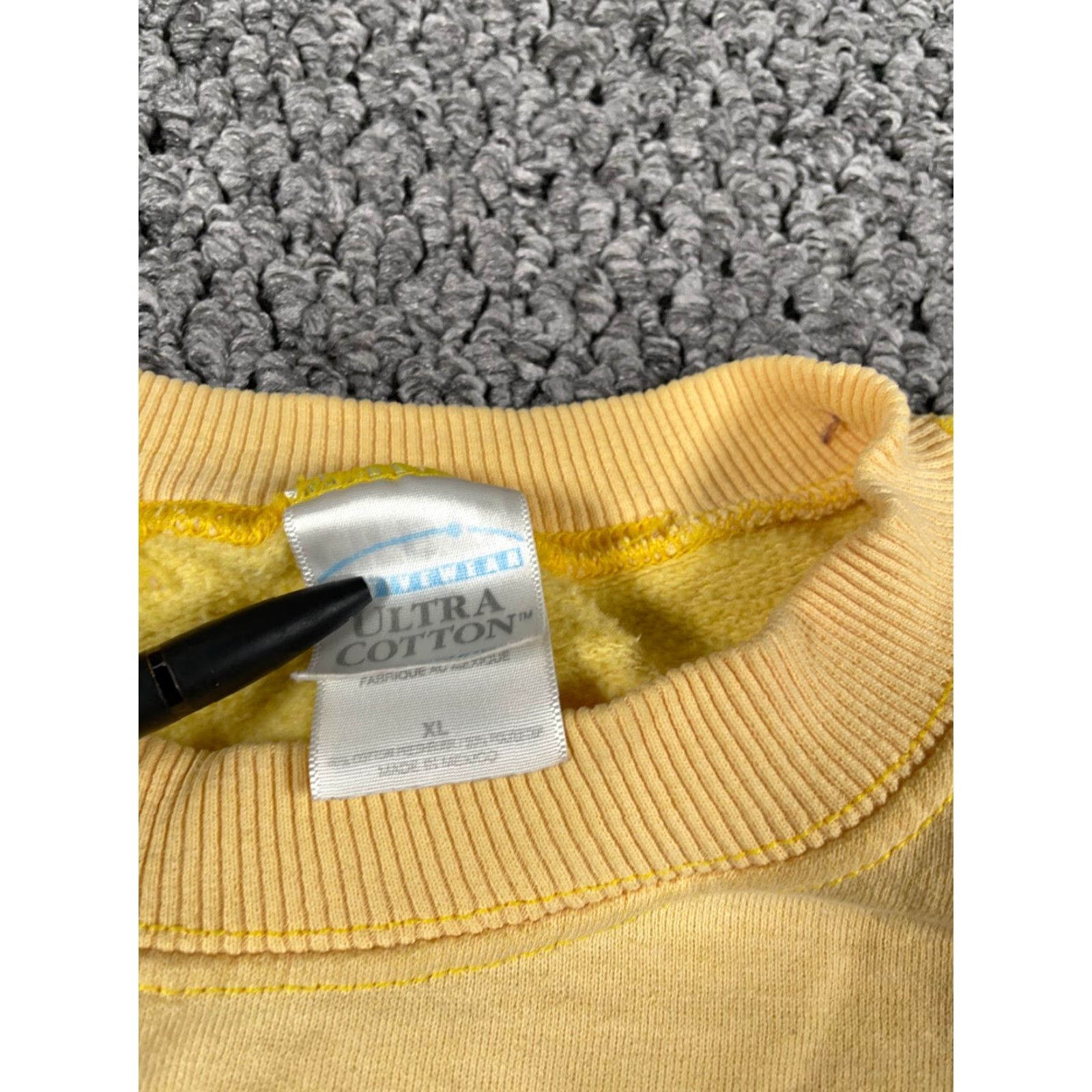Gildan VINTAGE Gildan Sweatshirt Adult XL Yellow Embroidered Lake Ann Michigan 90s Retro Heavyweight Crewneck Men Size US XL / EU 56 / 4 - 3 Thumbnail