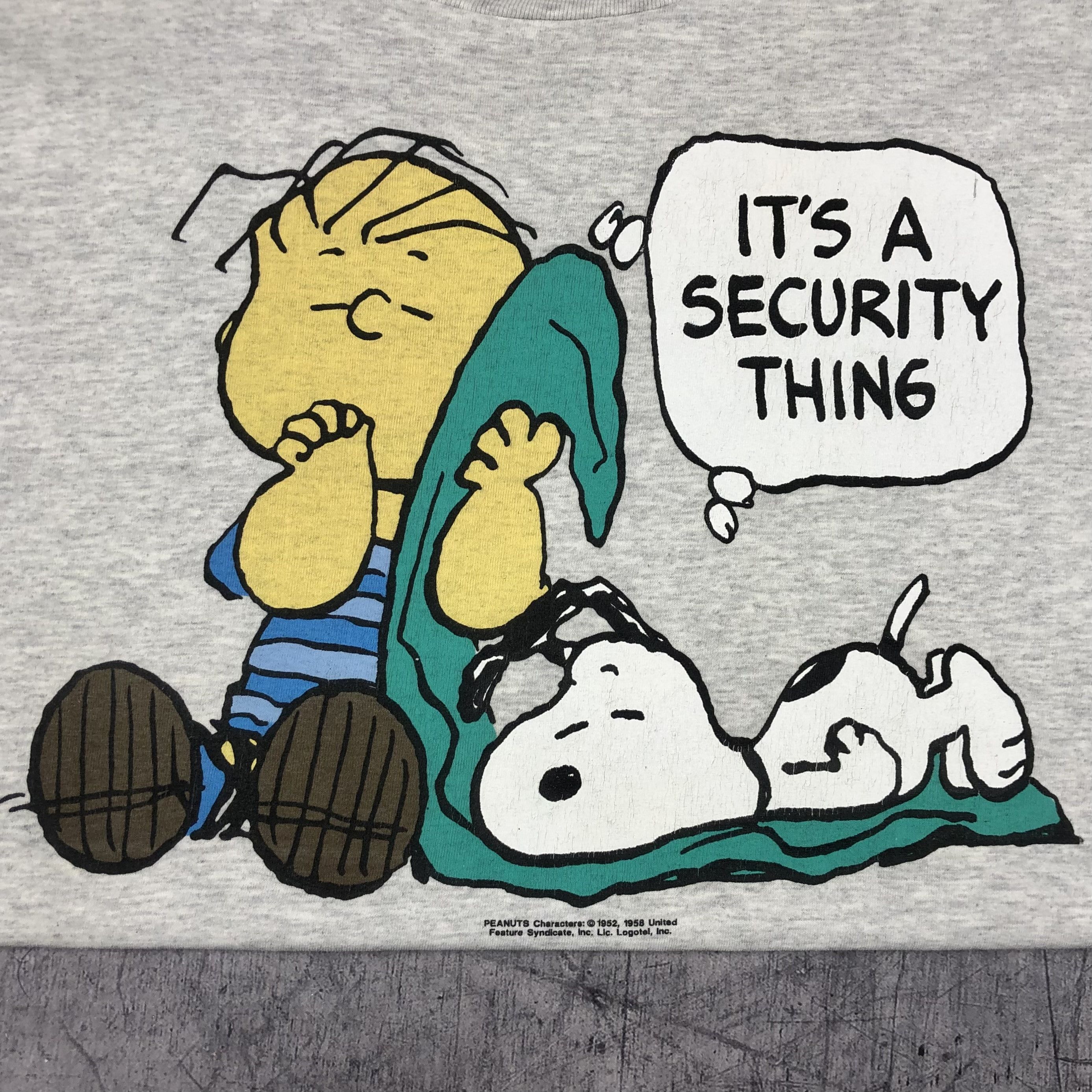 Peanuts 90s Peanuts Snoopy USA Security Thing Single Stitch Tee Size US XL / EU 56 / 4 - 2 Thumbnail