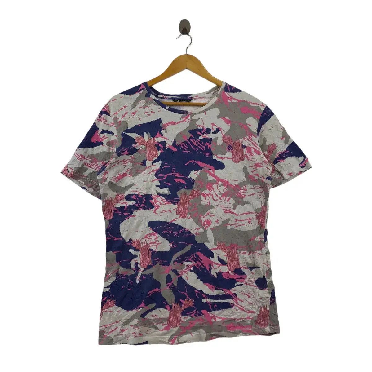 Vintage JOHNBULL JAPAN Special Pink Camouflage Tee Shirt Top
