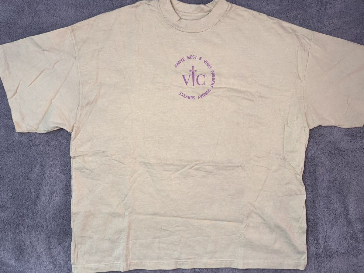 Yeezy VOUS CHURCH Sunday Service performance tee
