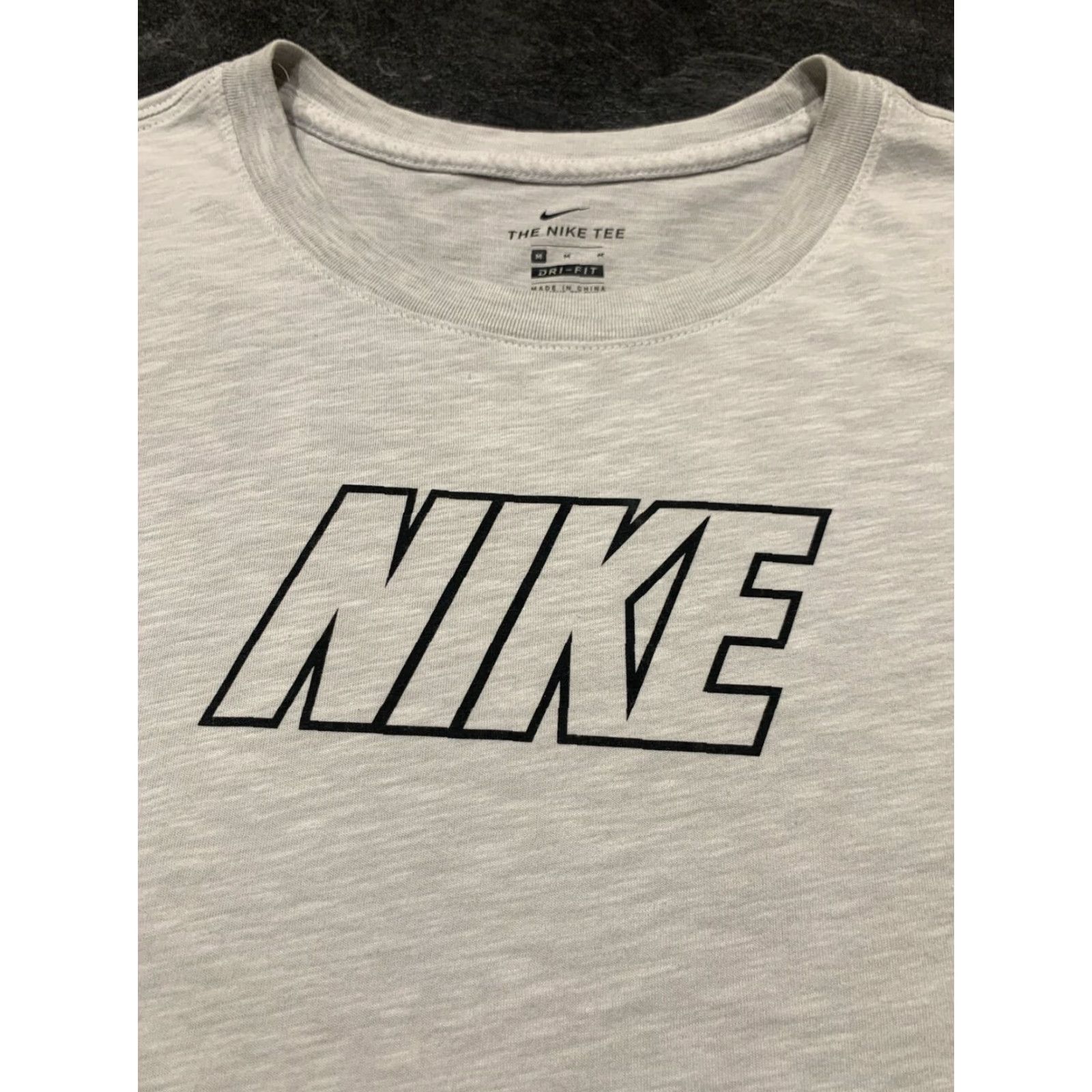 Nike Nike Dri-Fit Short Sleeve T-Shirt Women's Medium Gray Activewear Size M / US 6-8 / IT 42-44 - 3 Thumbnail