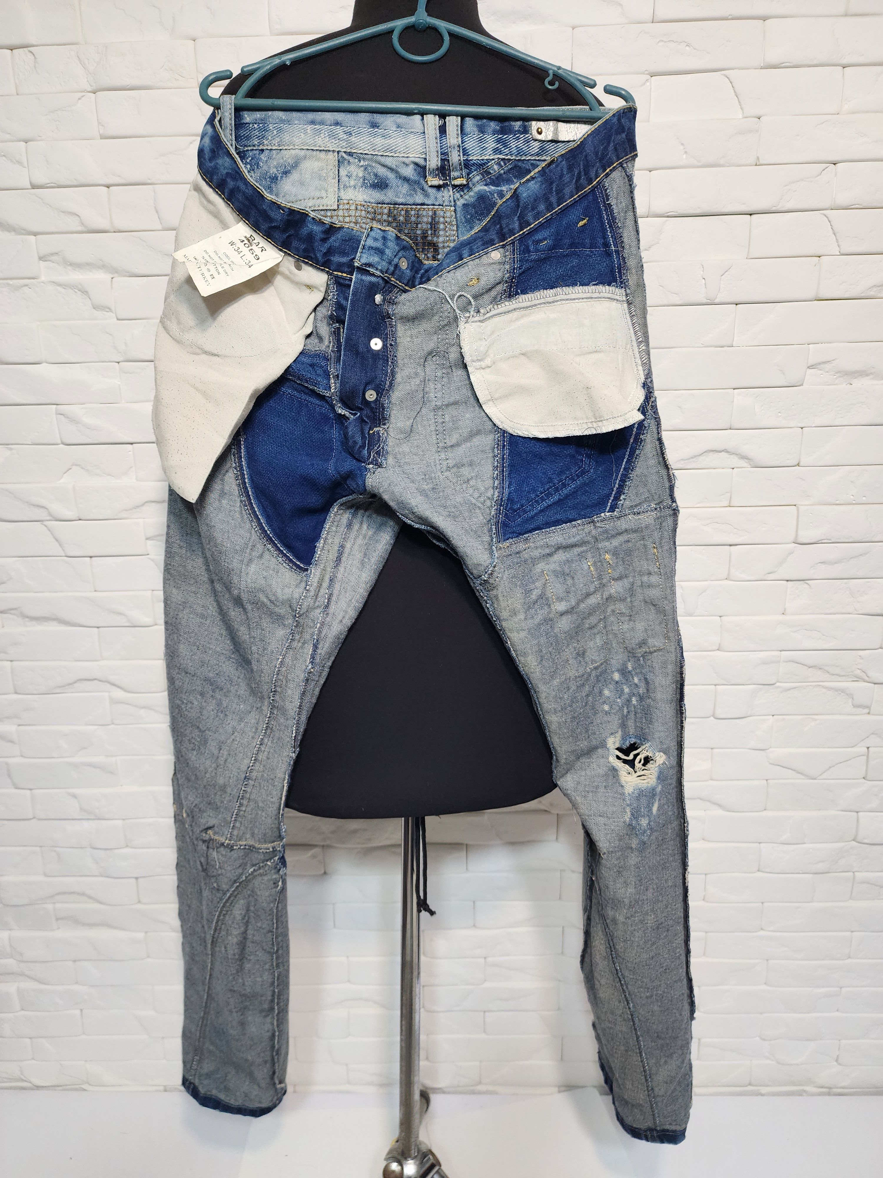 Uniqlo Blue Denim Jeans Mens: Avant-Garde Design Size US 34 / EU 50 - 9 Thumbnail
