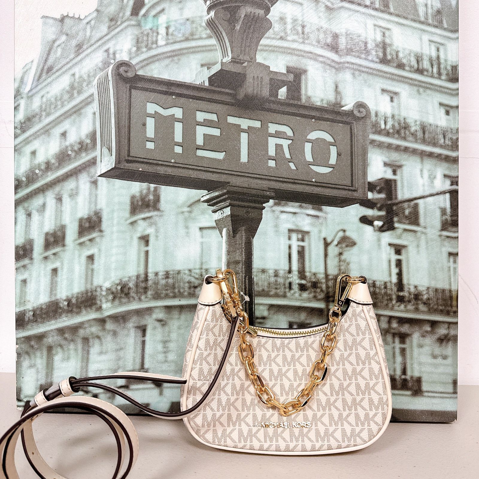 Michael Kors Michael Kors 35R3G4CC1B Cora Extra-Small Signature Logo Size ONE SIZE - 1 Thumbnail