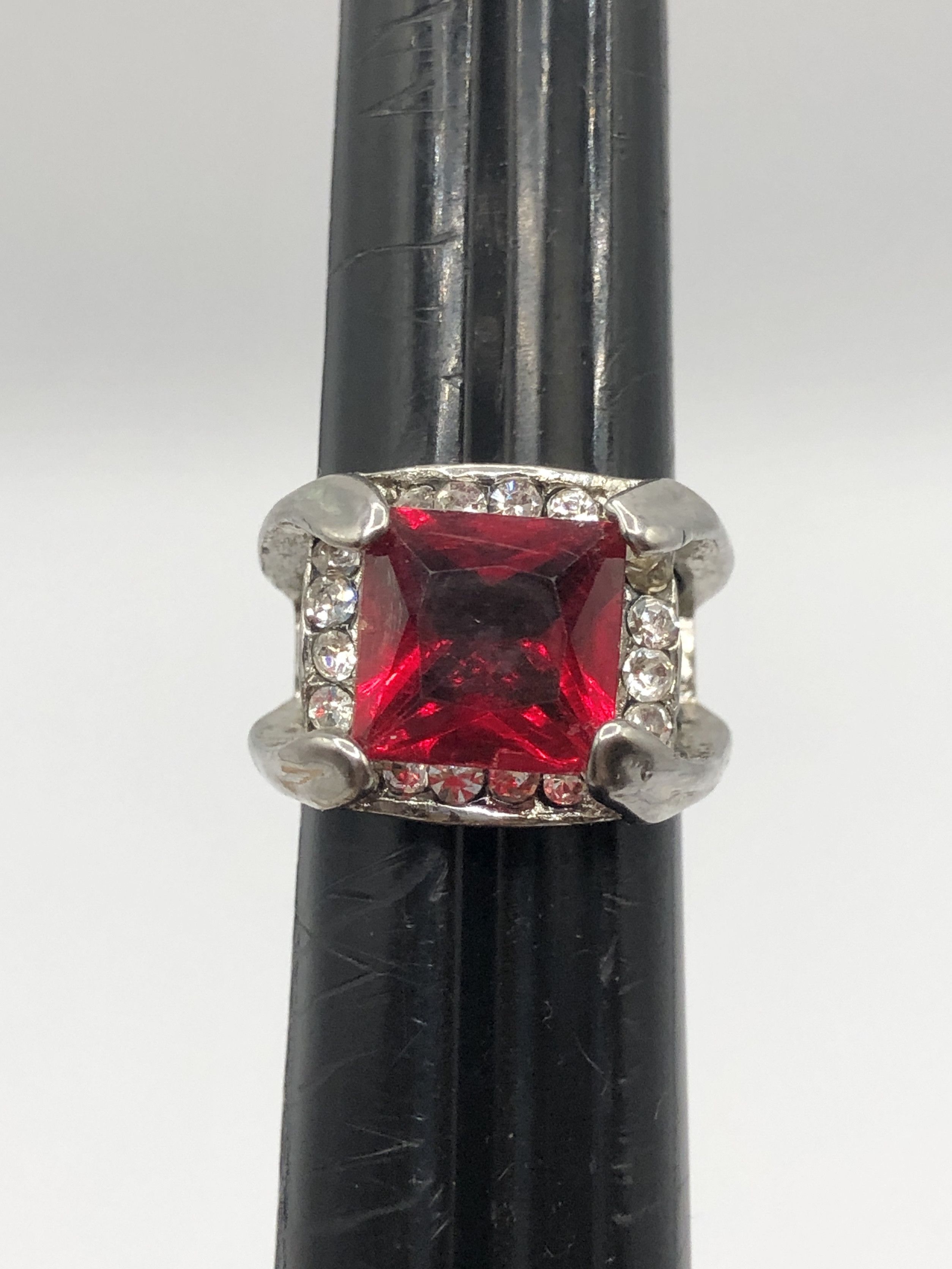 Vintage Vintage red rhinestone silver tone ring size 5 Size ONE SIZE - 1 Thumbnail