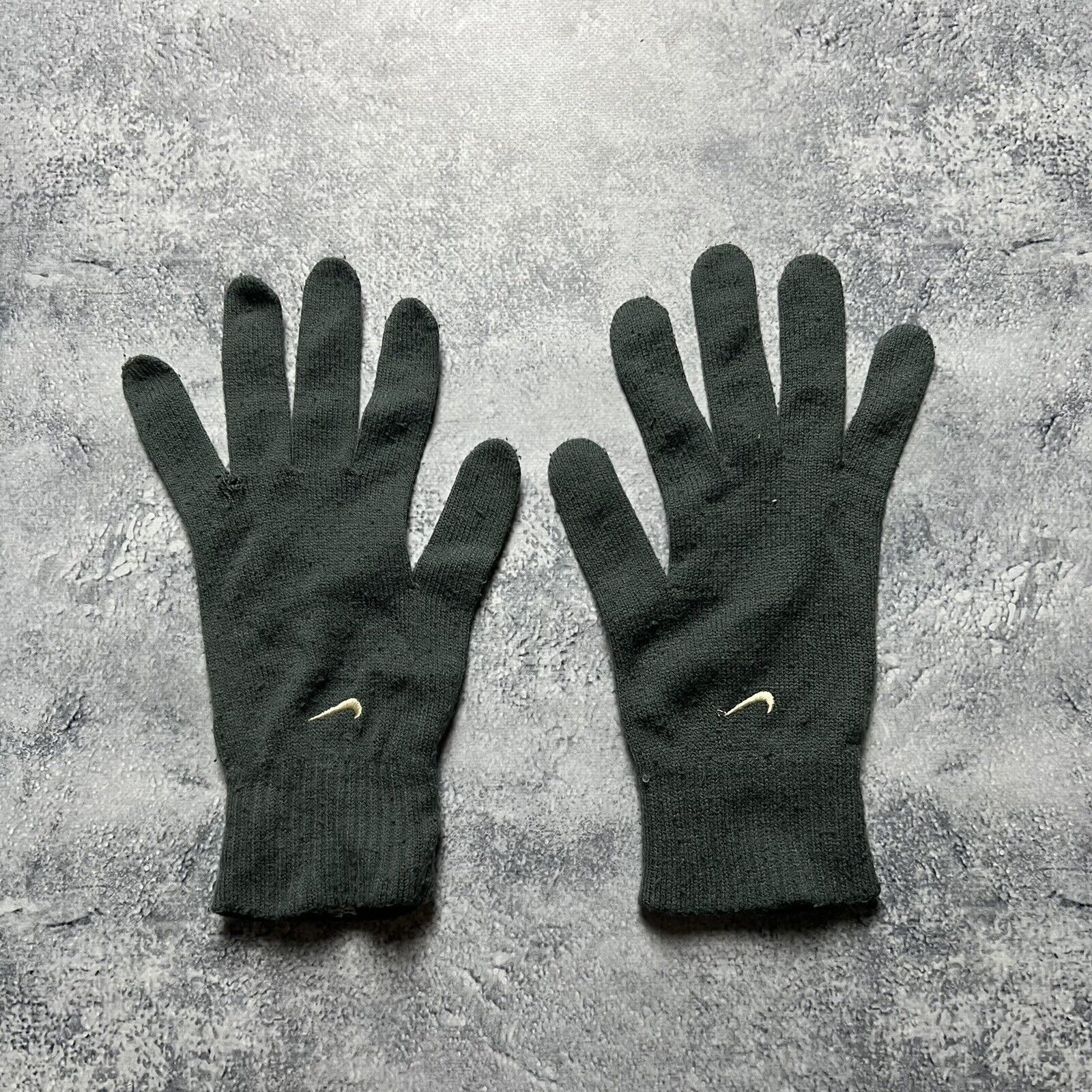 Nike Nike Vintage Gloves Men's Gray Acrylic ` Size ONE SIZE - 1 Thumbnail
