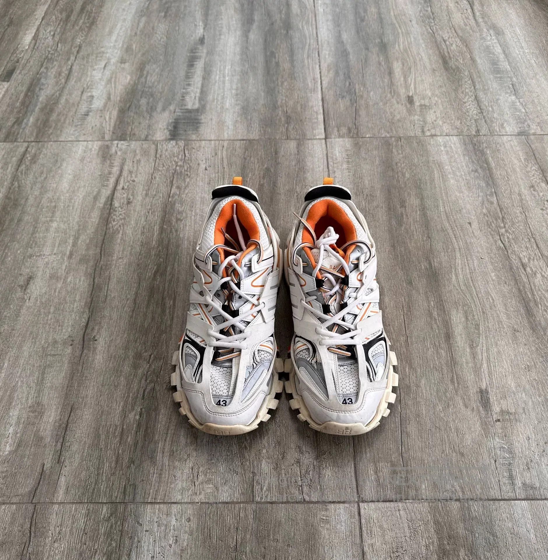 Balenciaga balenciaga track low. Size US 10 / EU 43 - 1 Thumbnail