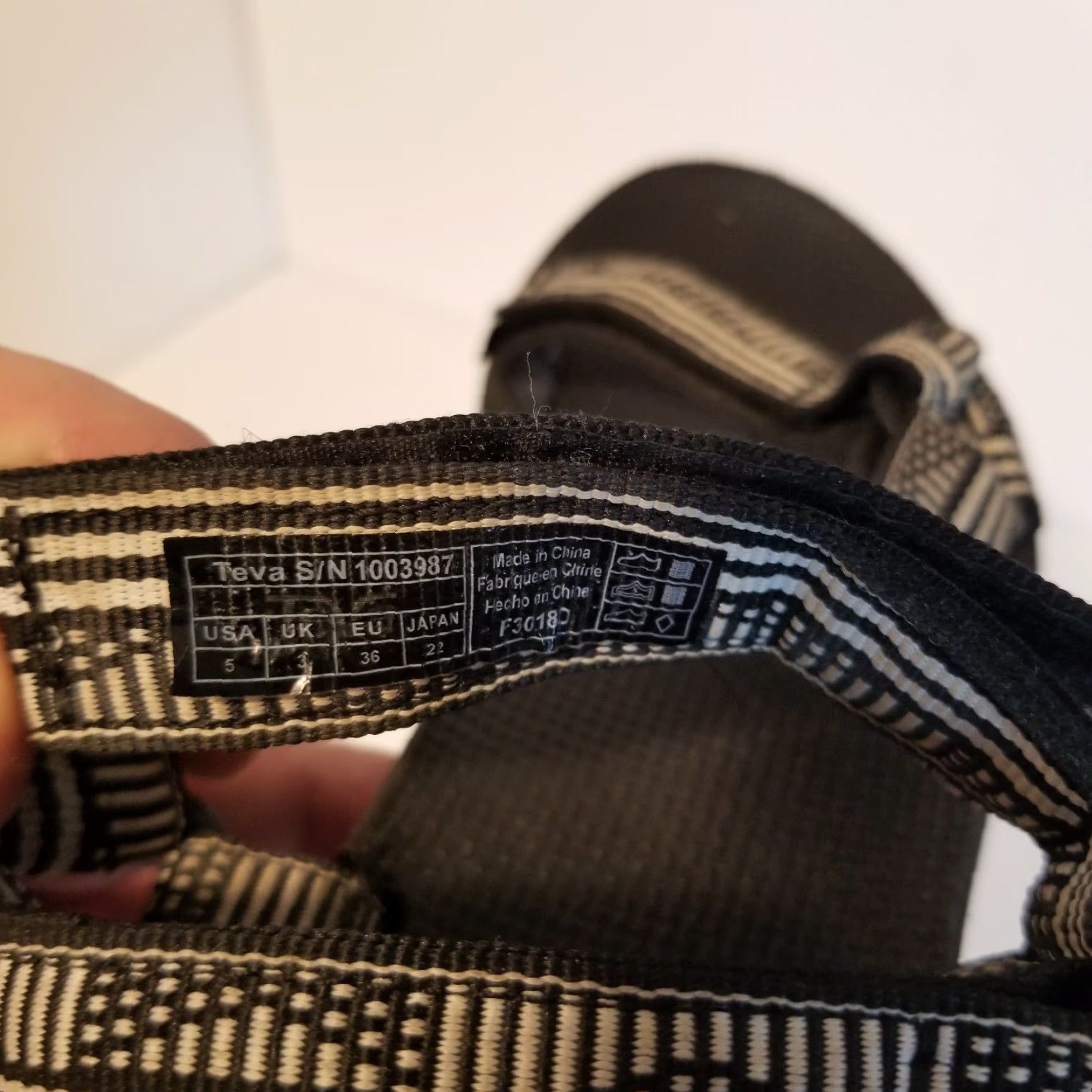 Teva TEVA Women's Strappy Sandals, Size 5, Black, Colorful Style, Model F3018D Size US 5 / IT 35 - 6 Thumbnail