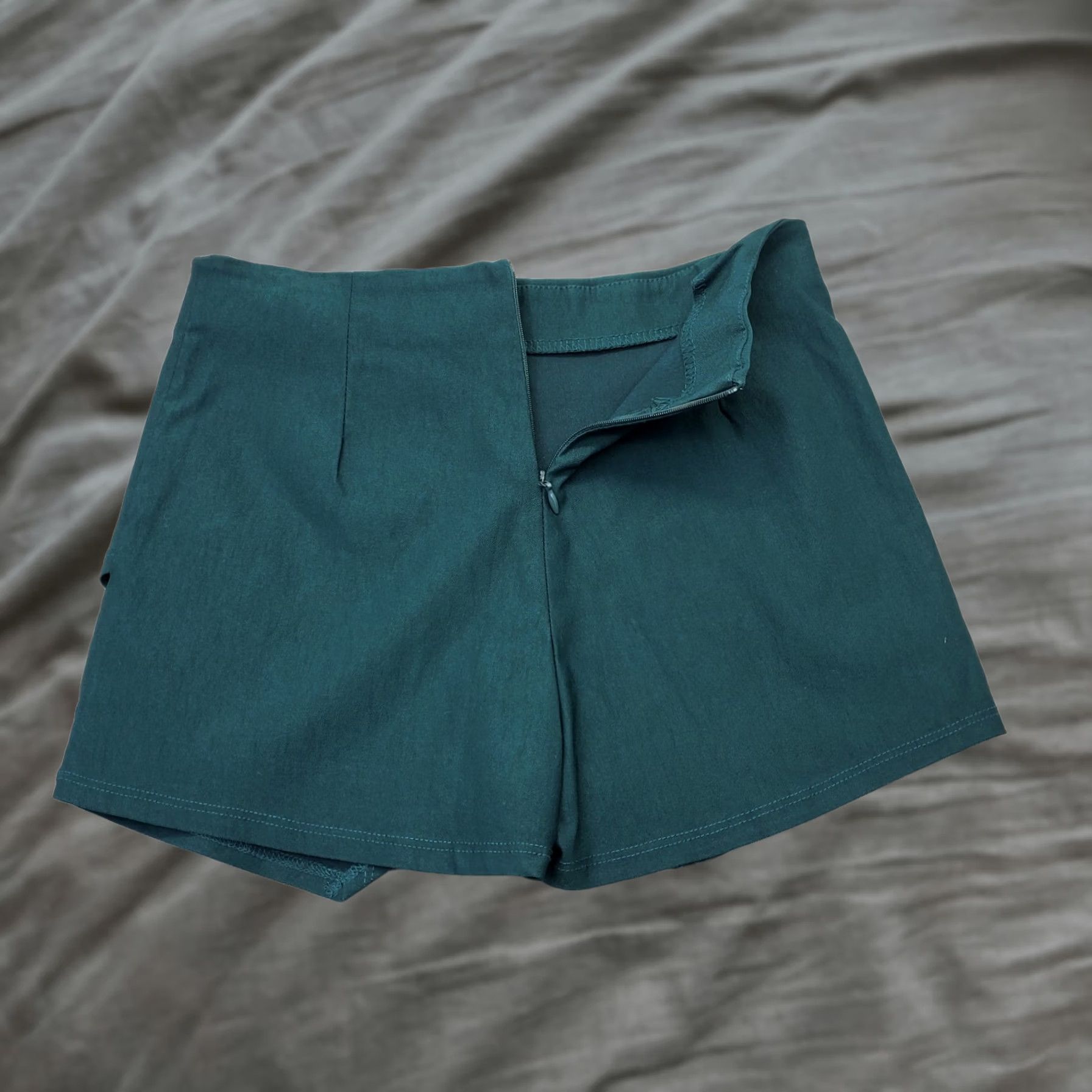 Vintage Heartbeeps Womens Skort Shor t? Size ONE SIZE - 1 Thumbnail