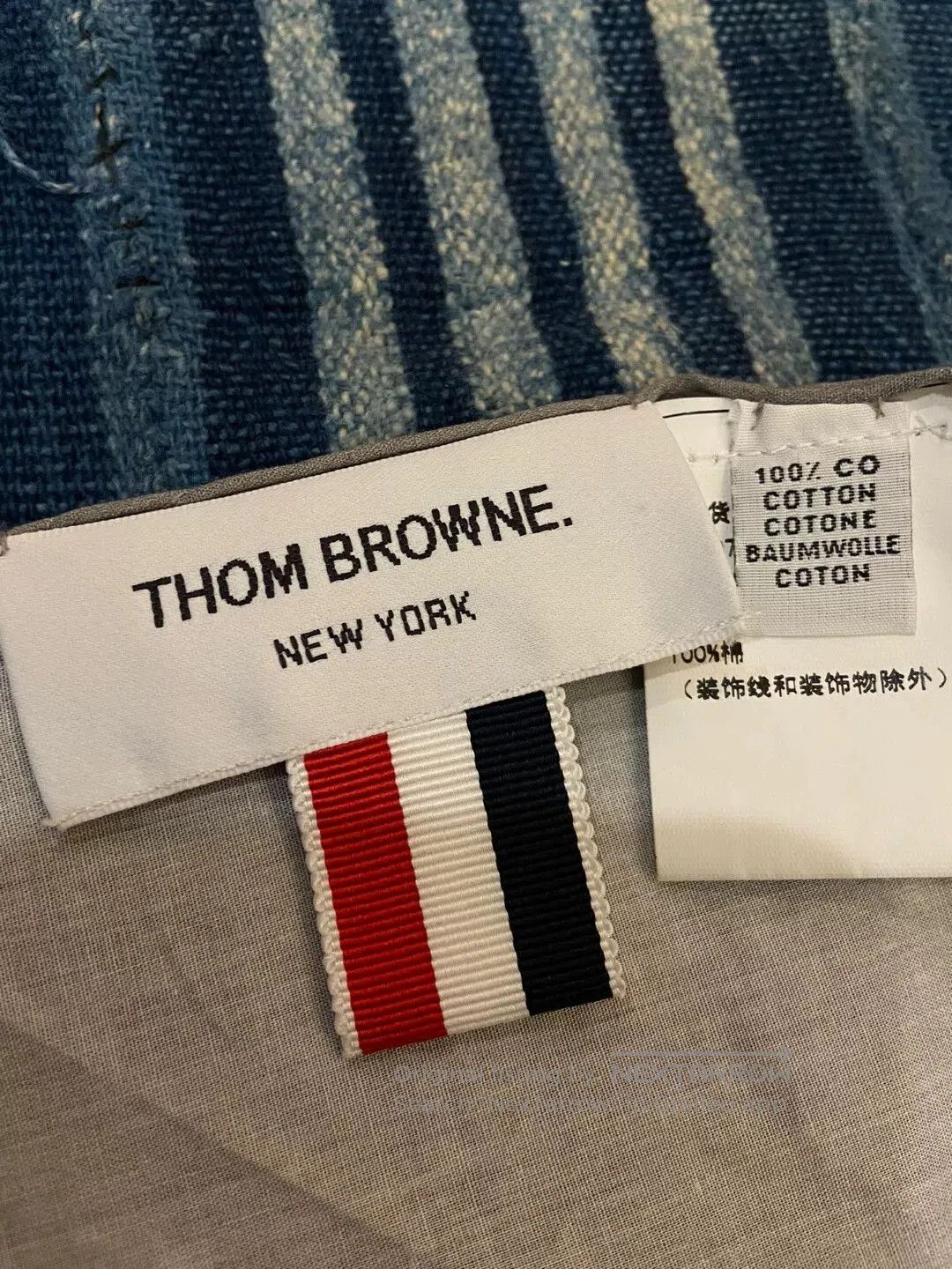 Thom Browne thom browne pocket square with stripe detail. Size ONE SIZE - 3 Thumbnail