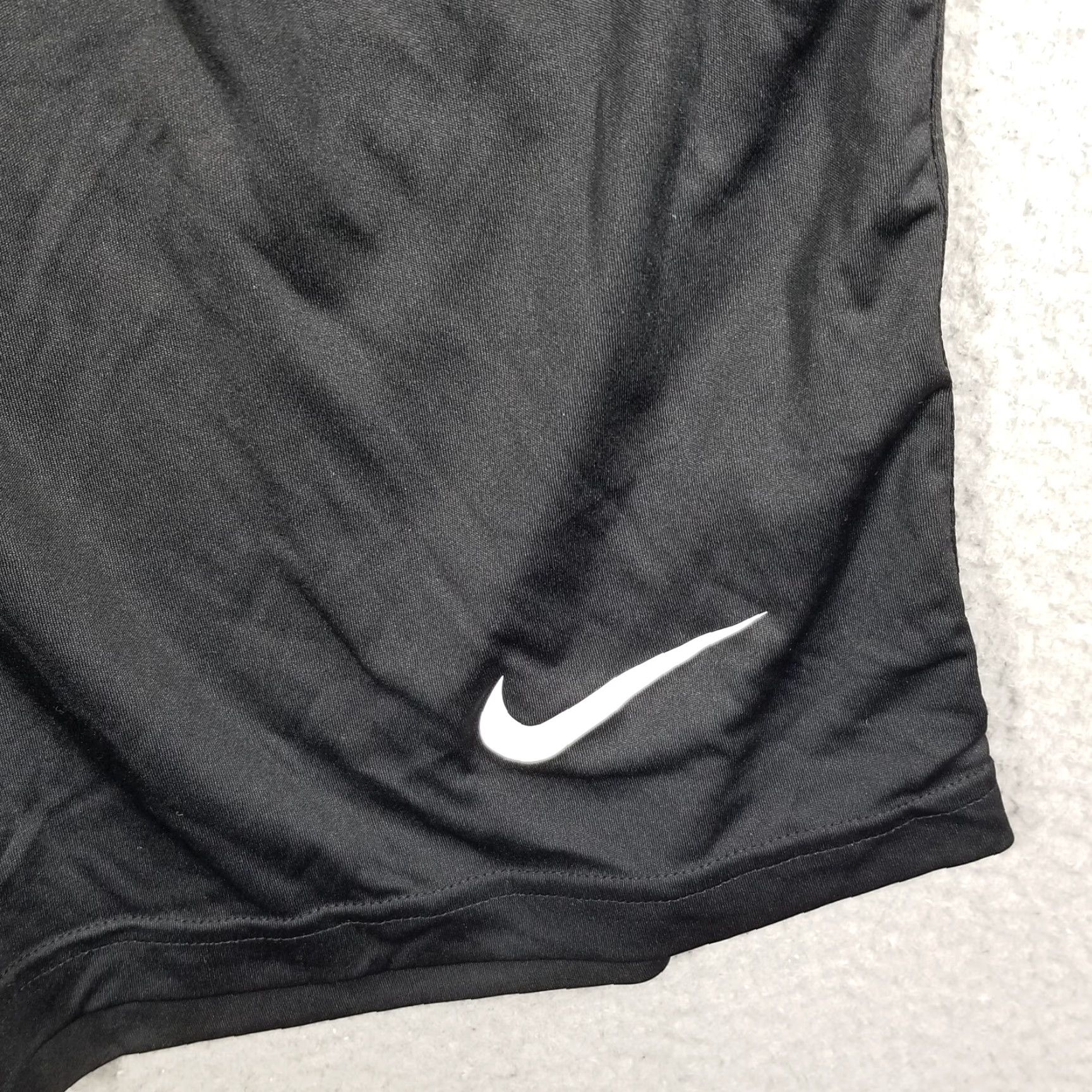Nike VINTAGE Nike Training Shorts Men's Medium Black USA 90s Basketball Made in USA Size US 31 - 4 Thumbnail