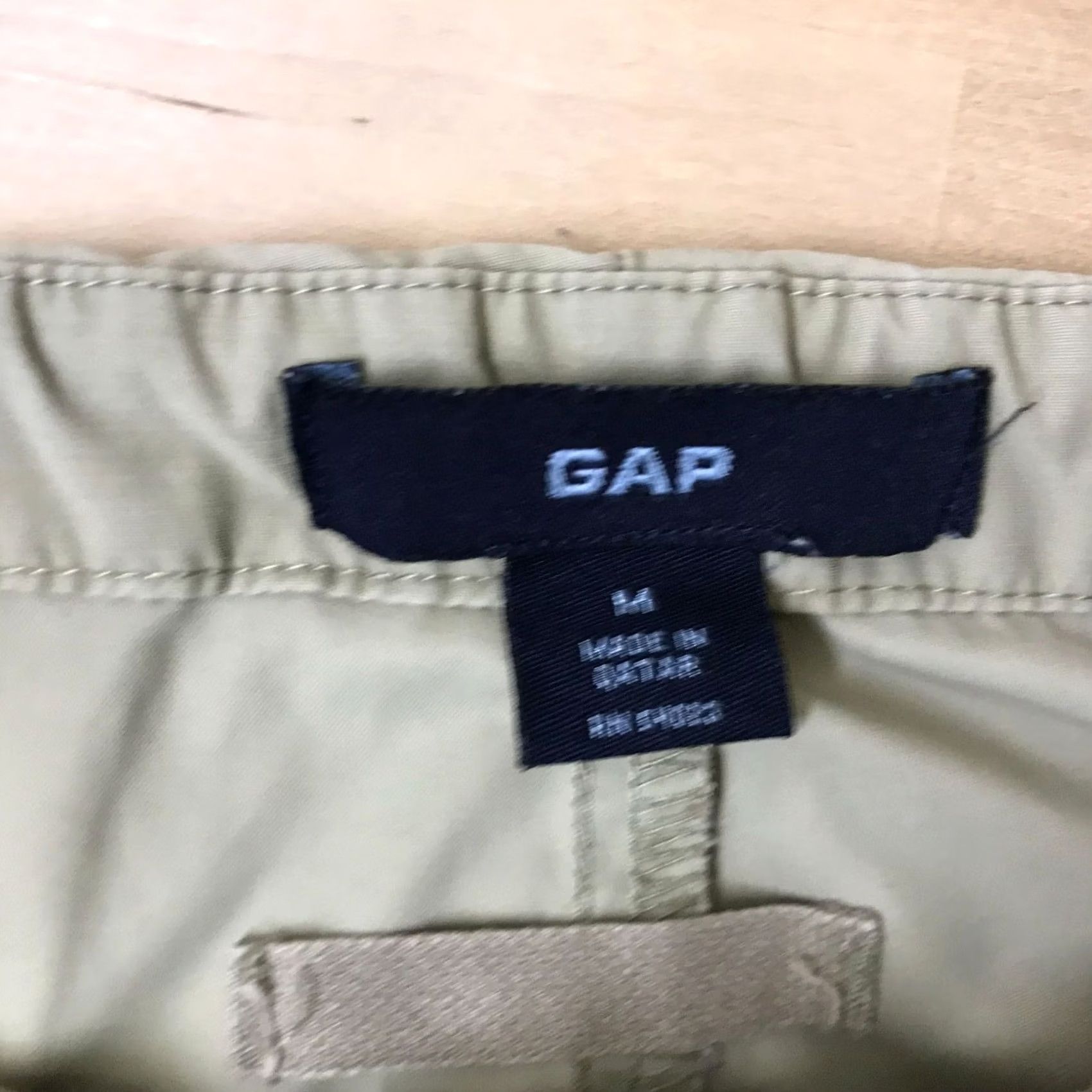 Gap GAP Men Pants Cargo Beig e Button Drawstring Waist Parachute Inseam 32 M 90s Y2K Mens Size US 31 - 7 Thumbnail