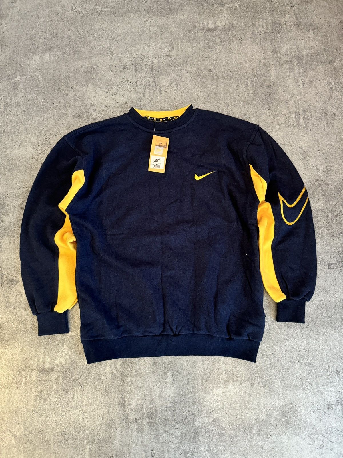 Nike × Vintage Nike Bootleg 90s vintage rap skate boxy sweatshirt swoosh Size US L / EU 52-54 / 3 - 1 Thumbnail