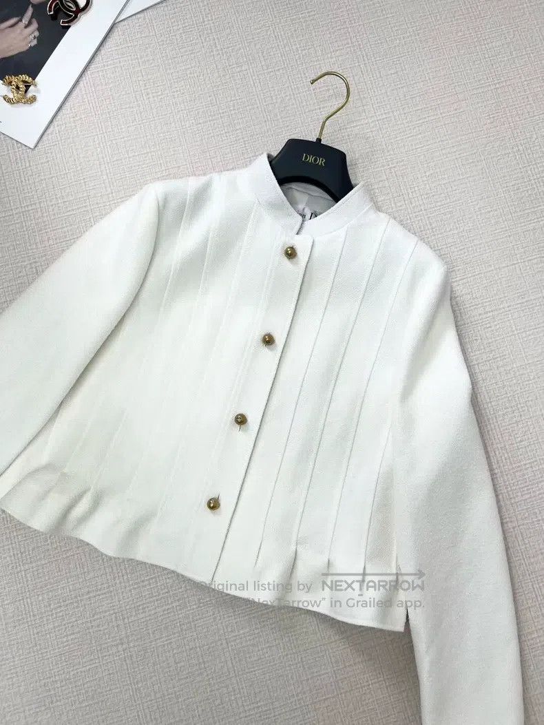 Dior Dior Solid colour ruffle stand-up collar pearl button jack Size S / US 4 / IT 40 - 2 Thumbnail