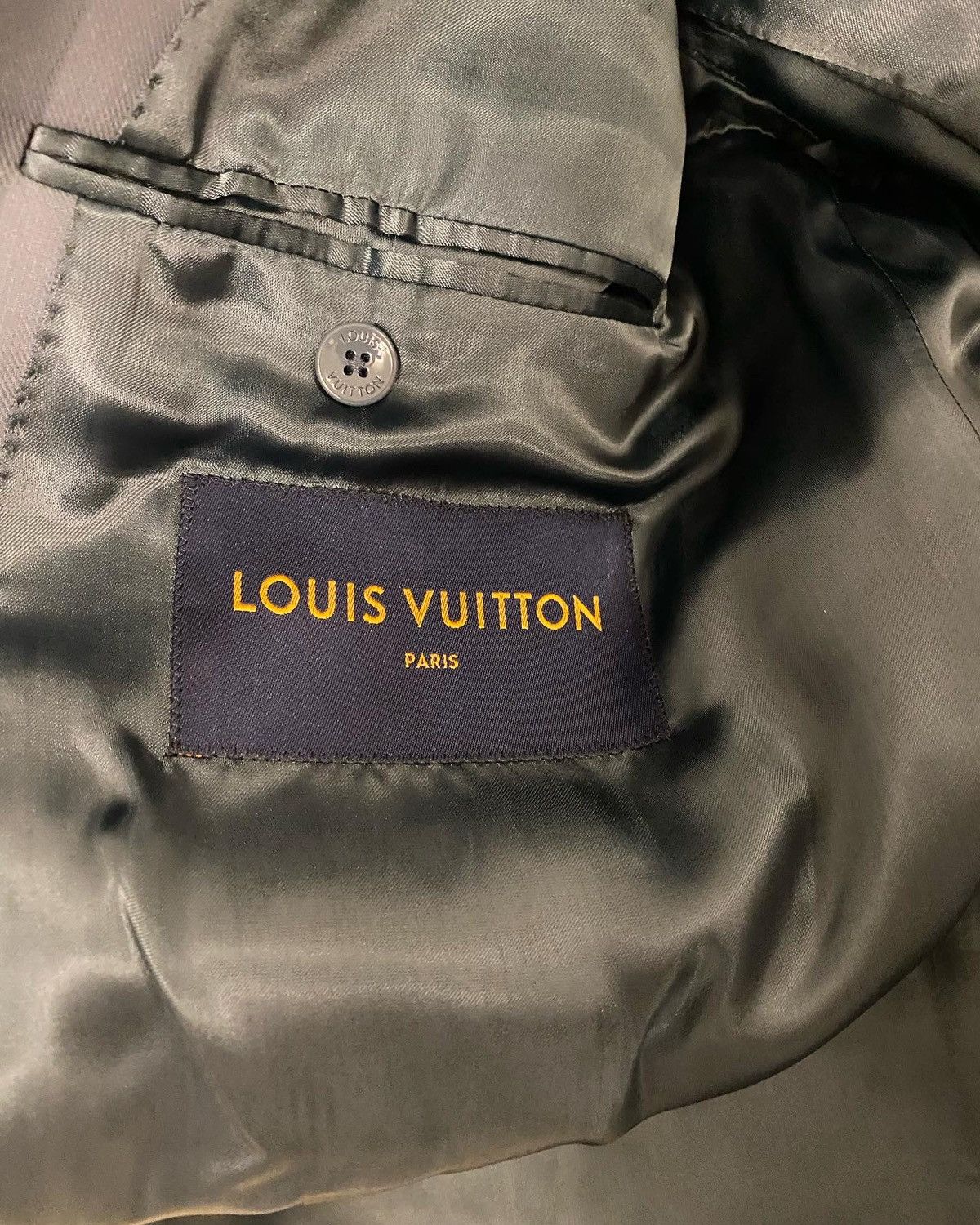 Louis Vuitton Louis Vuitton 2020 blue cross strapped blazer jacket 48 Size 48R - 7 Thumbnail
