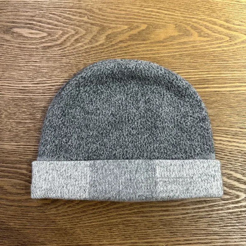 Chanel Chanel 25K double C cashmere cold cap Size ONE SIZE - 2 Thumbnail