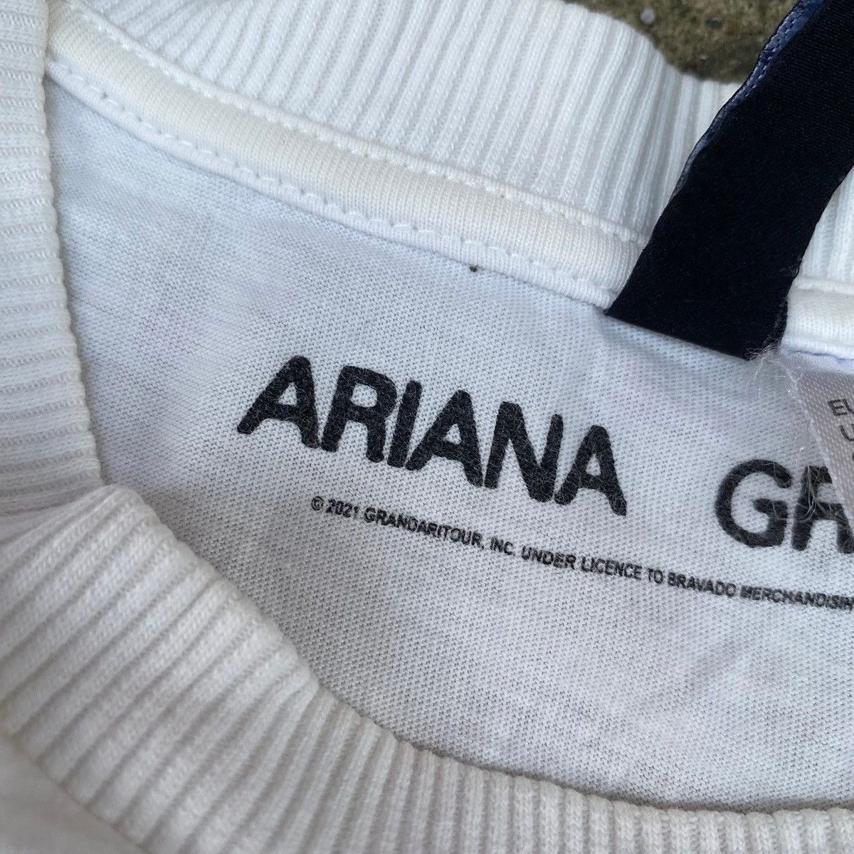 Band Tees RARE ‼️ Ariana Grande Size US M / EU 48-50 / 2 - 4 Thumbnail