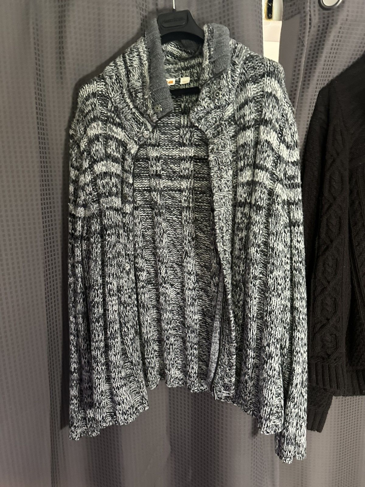 Hugo Boss 100% wool Full zip Hugo Boss Sweater XXL (see pics) Size US XXL / EU 58 / 5 - 5 Thumbnail