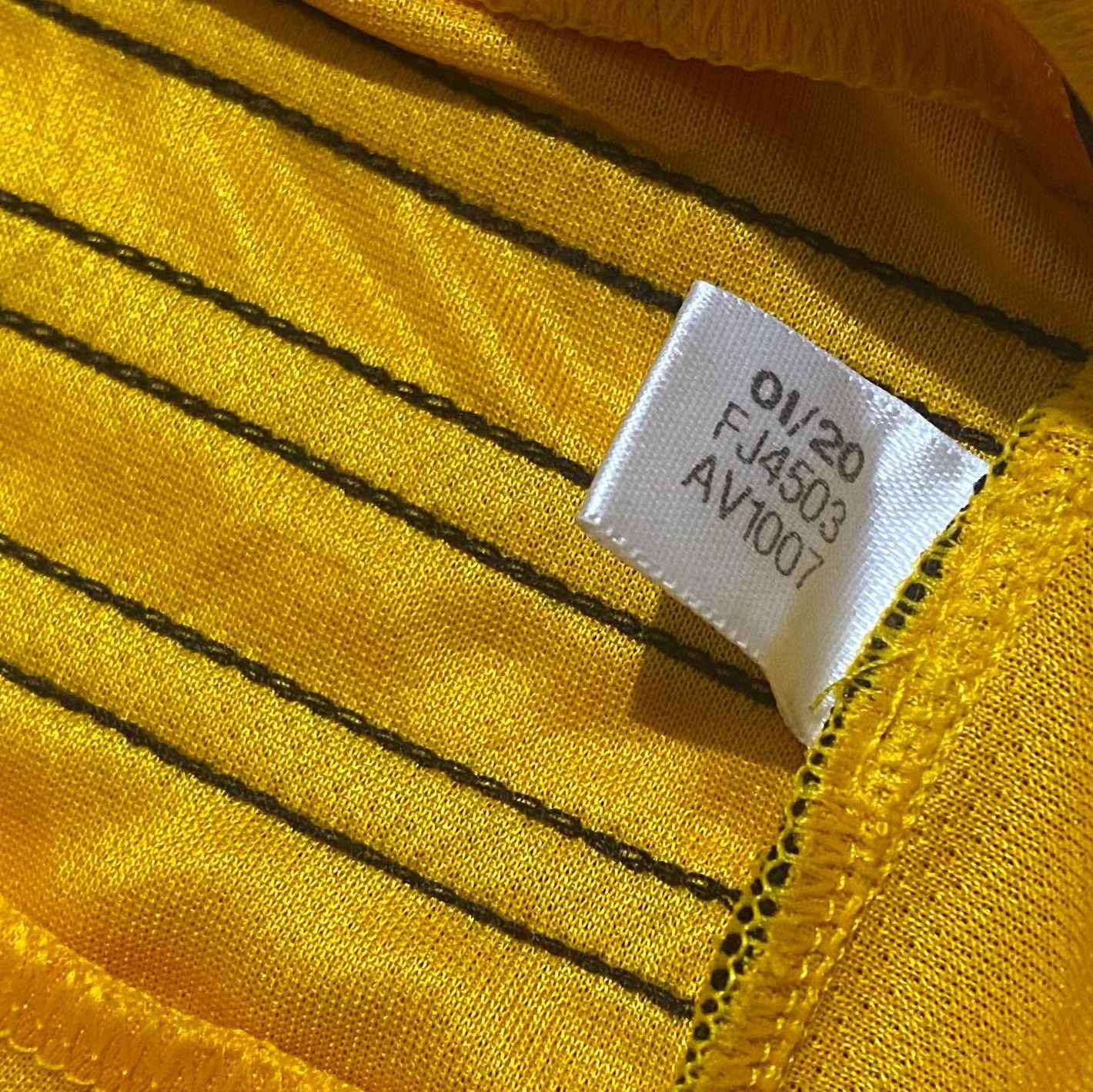 Adidas Wolverhampton Wanderers 2020-2021 Home Jersey Vitinha Size US M / EU 48-50 / 2 - 6 Thumbnail