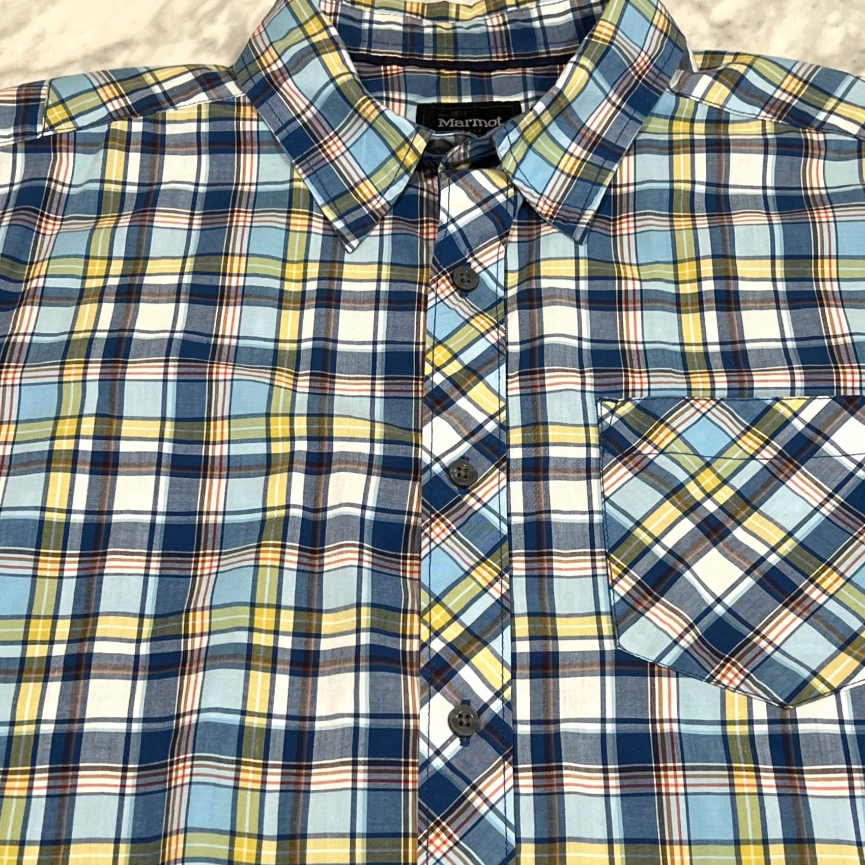 Marmot Marmot Shirt Men Large Short Sleeve Button-Up Collared Plaid Blues Yellow Pocket Casual Workwear Travel Outdoor Pattern Multicolor Cotton Polyester Size US L / EU 52-54 / 3 - 5 Thumbnail