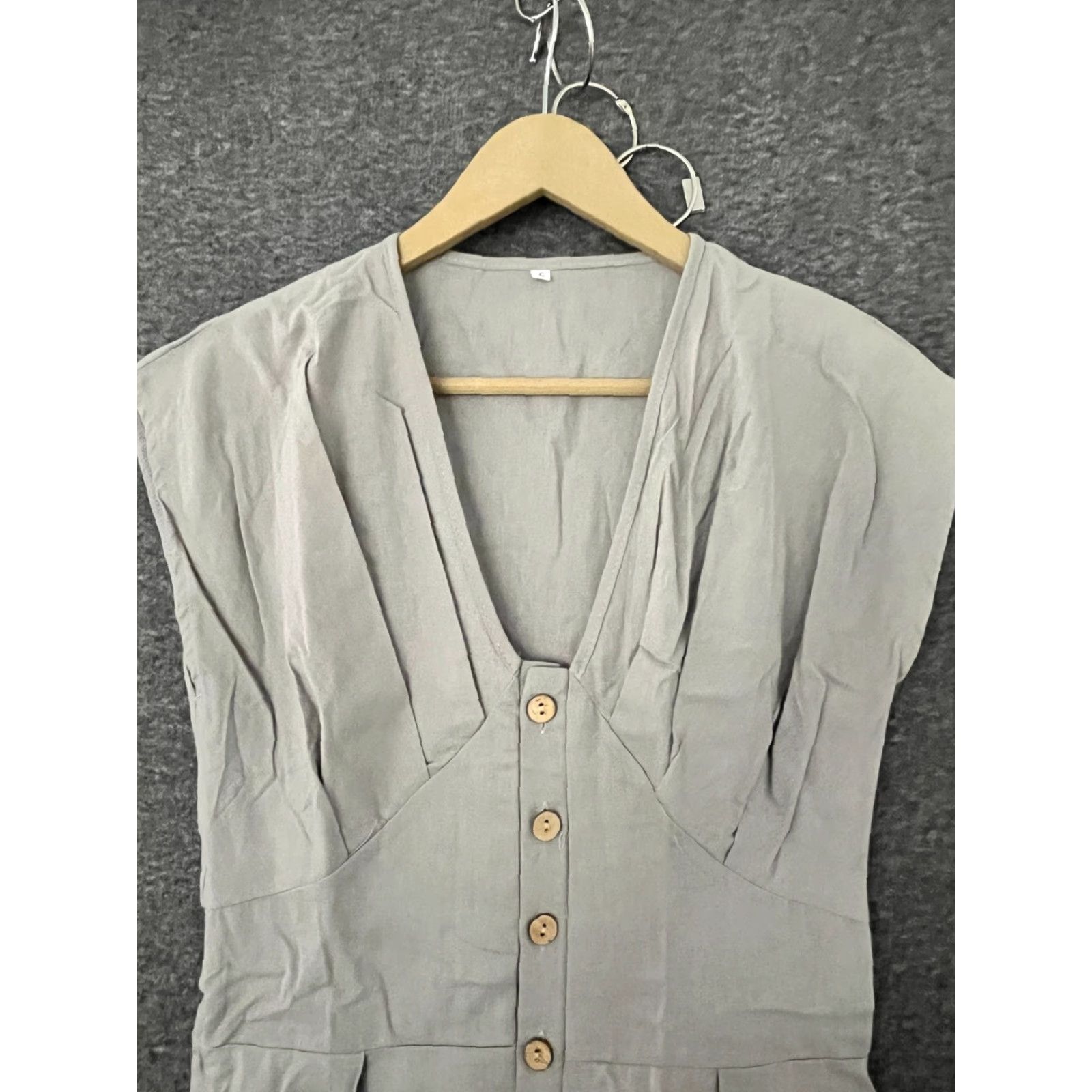 Olive V-Neck Romper Light Olive S Sleeveless Shirt Women Sized S Button Down Pockets Casual One Piece Modern Classic /> Size 28" / US 6 / IT 42 - 3 Thumbnail