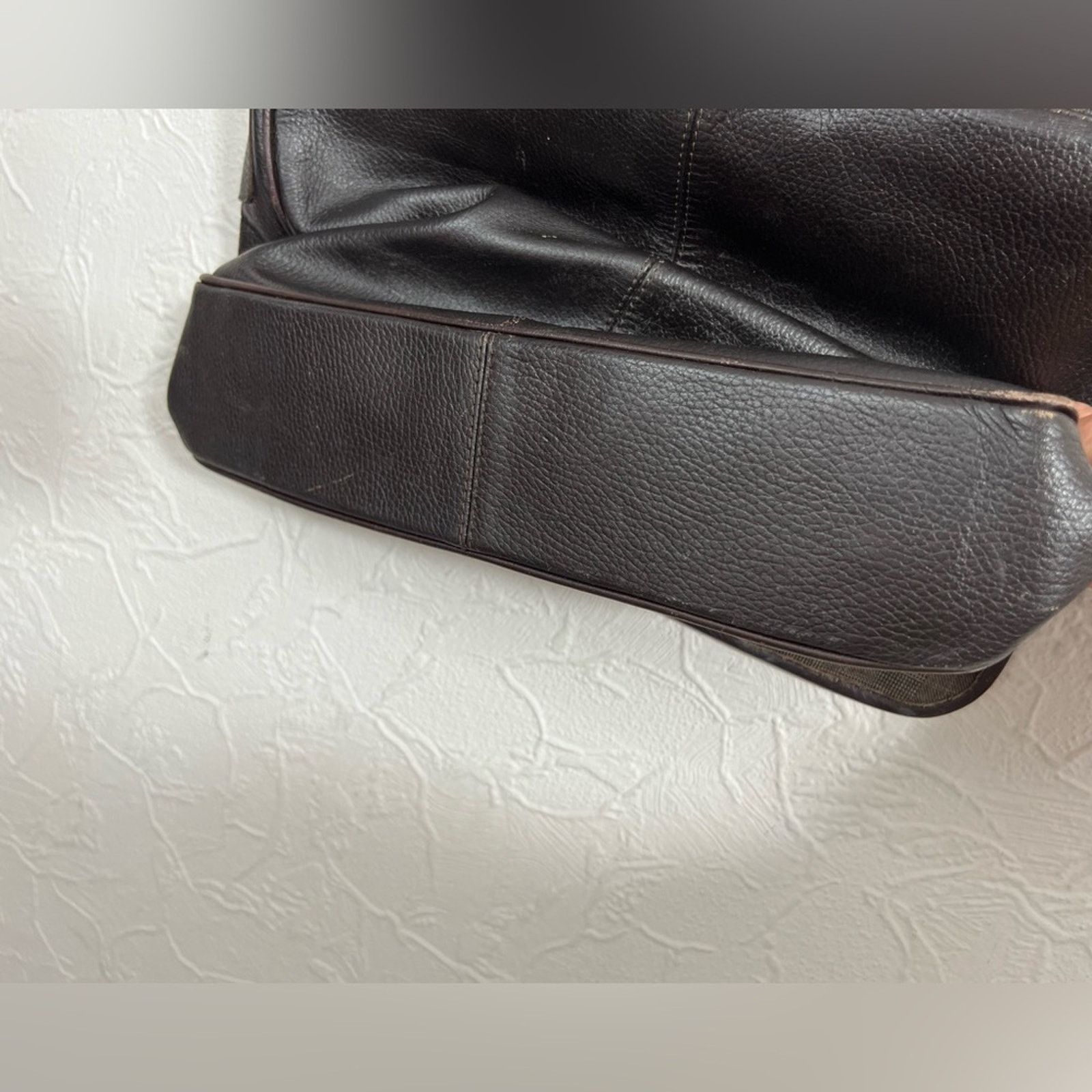 Other UK Arturo Calle Leather Shoulder Bag Cross Body Made Columbia Size ONE SIZE - 8 Thumbnail