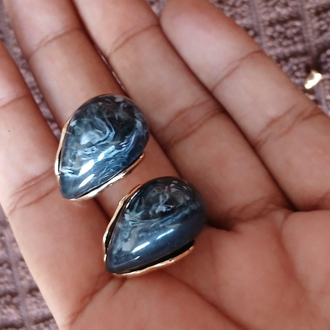Other Elegant Resin Teardrop Earrings Size ONE SIZE - 3 Thumbnail