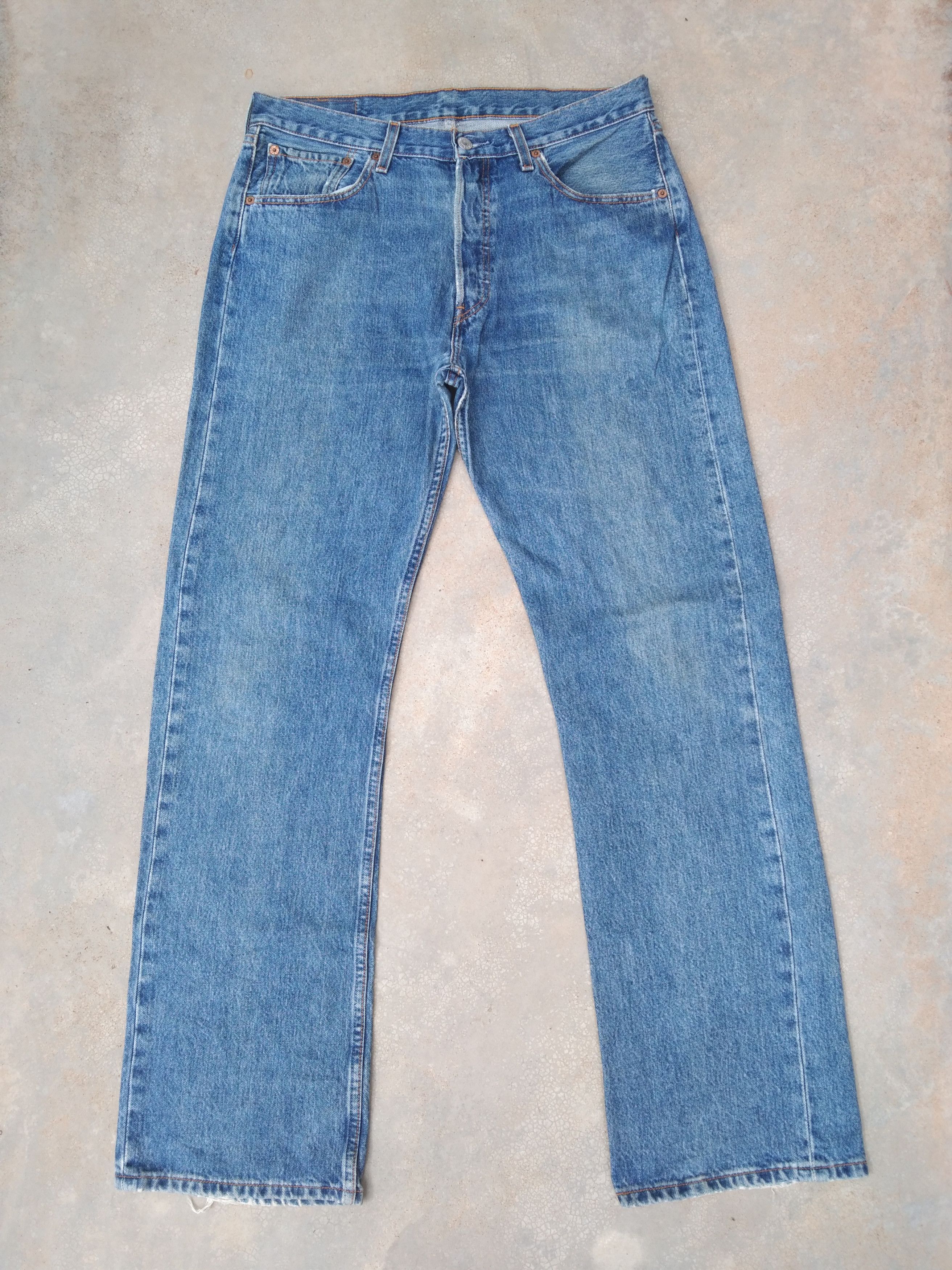 Levi's Vintage Levi's 501 Straight Leg Jeans 33x32 Size US 33 - 1 Thumbnail