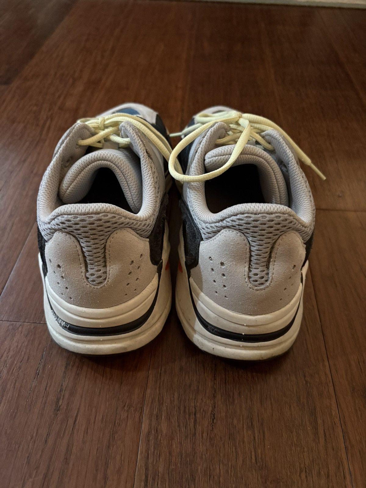Yeezy Adidas Yeezy Boost 700 - Wave Runner Size US 10.5 / EU 43-44 - 2 Thumbnail