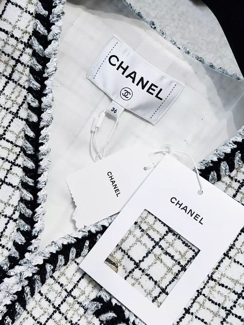 Chanel Chanel 24C show black and white plaid sequin silver silk r Size XS / US 0-2 / IT 36-38 - 5 Thumbnail