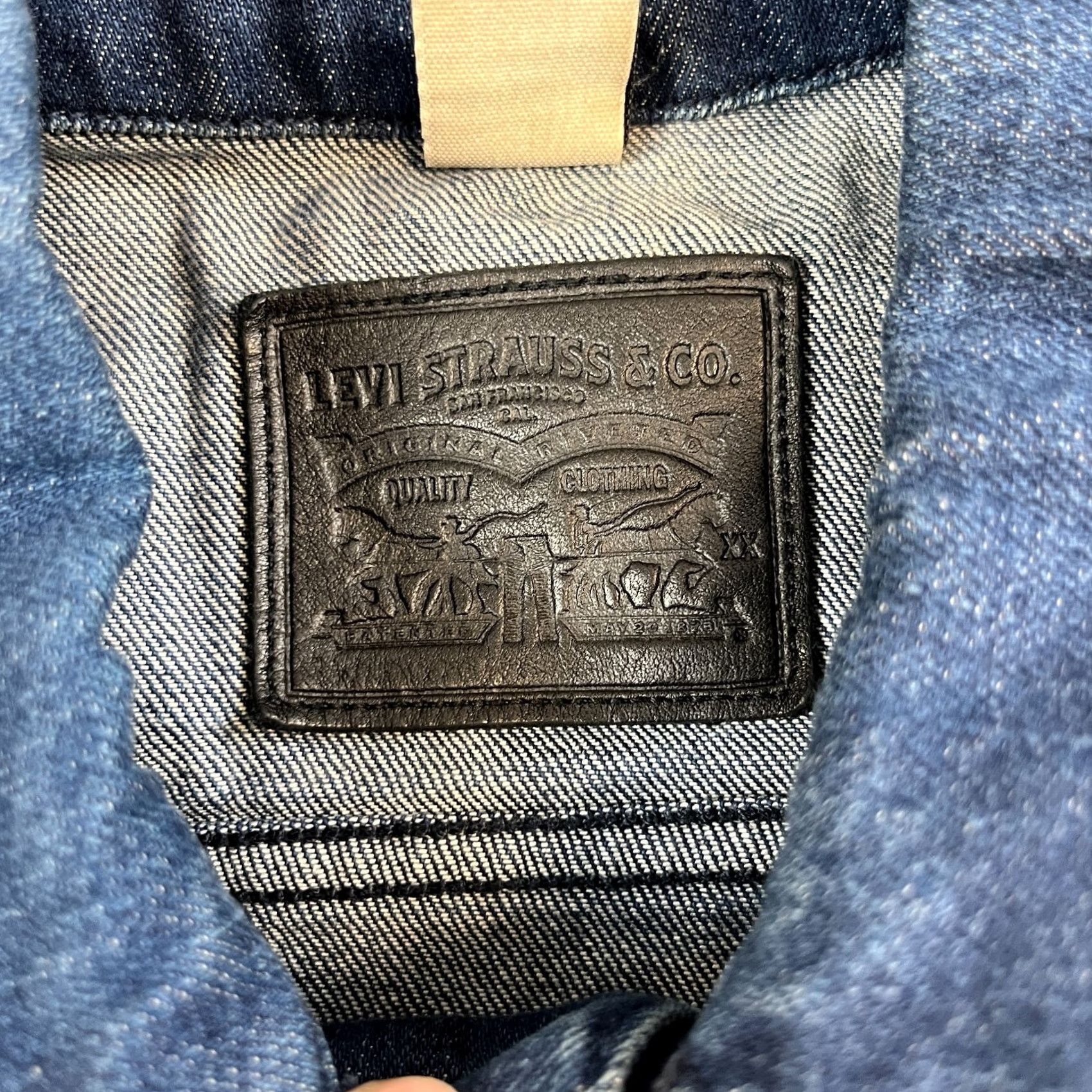 Levi's Levi's Womens Denim Jacket XS Blue Trucker Type 3 Short Sleeve? Size XS / US 0-2 / IT 36-38 - 7 Thumbnail