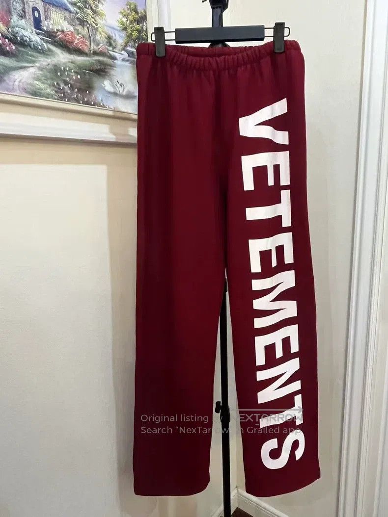 Vetements VETEMENTS size S Autumn and Winter Big Logo Casual Pants Size US 27 - 1 Thumbnail