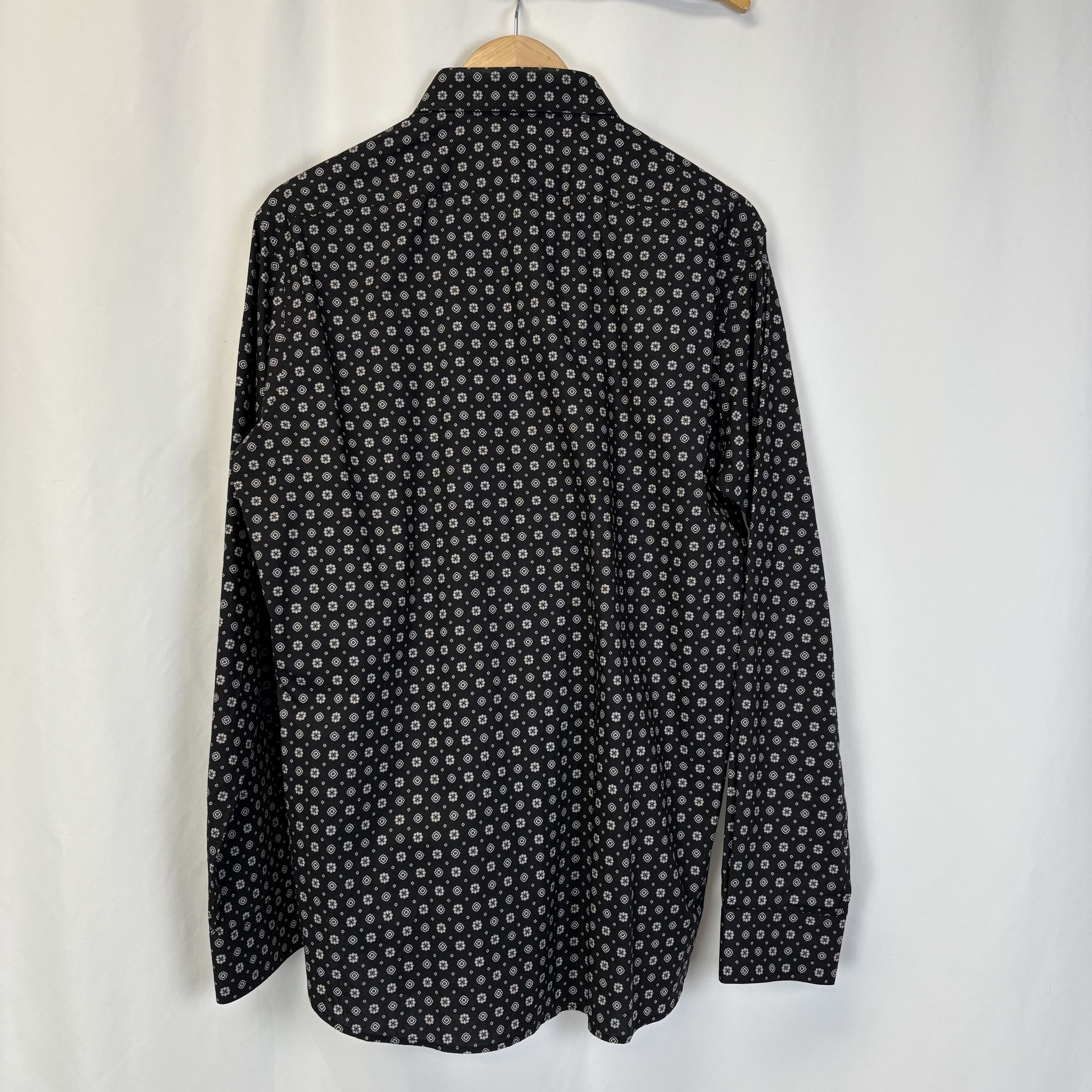 Saint Laurent Paris Saint Laurent Black Geometric Shirt Size US L / EU 52-54 / 3 - 3 Thumbnail