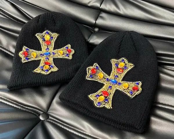 Japanese Brand Avant garde retro huge rhinestone cross knitted beanie hat Size ONE SIZE - 6 Thumbnail
