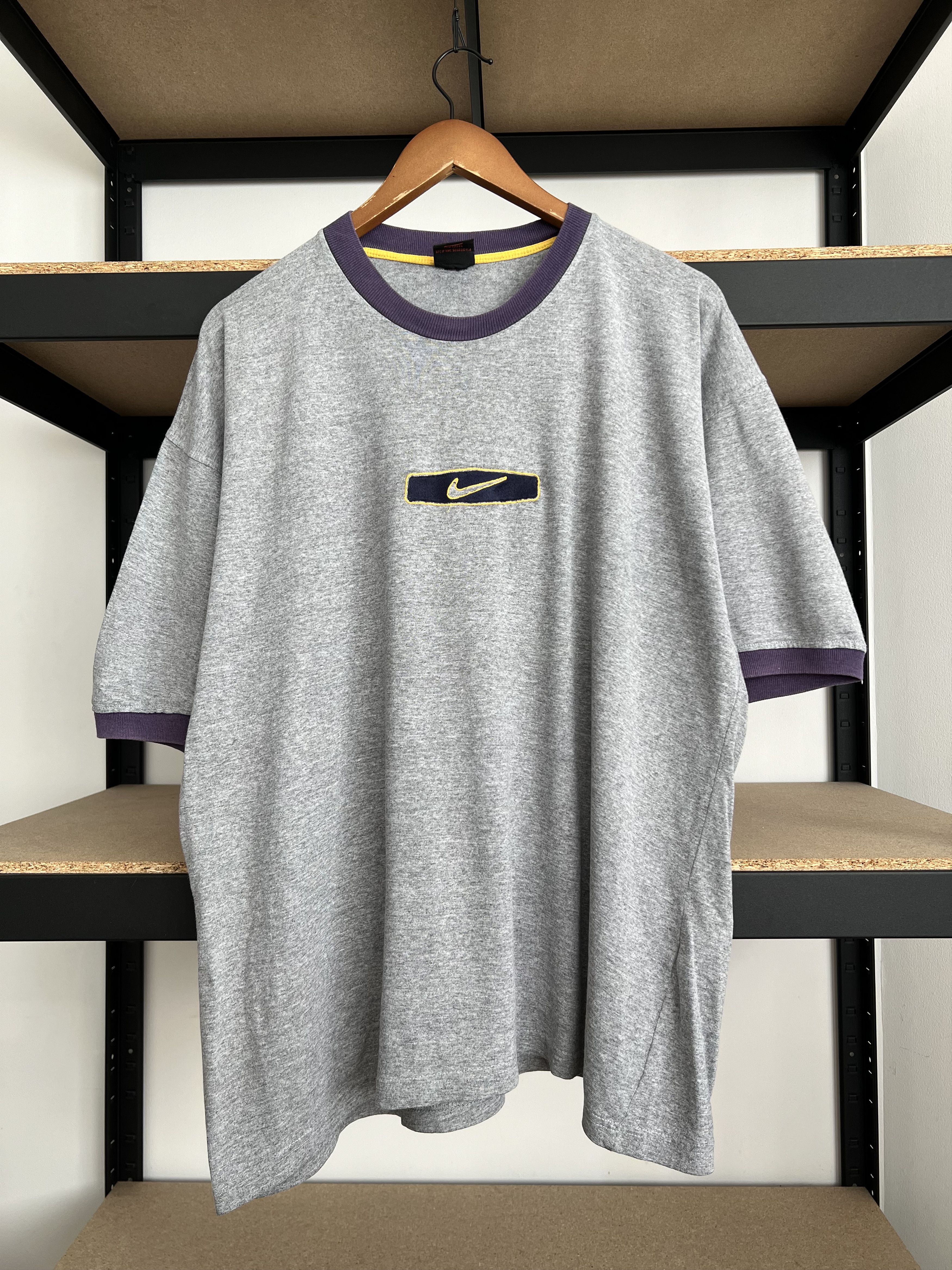 Nike Vintage 90s Nike Embroidered Logo Gray T-shirt Size US XL / EU 56 / 4 - 1 Thumbnail