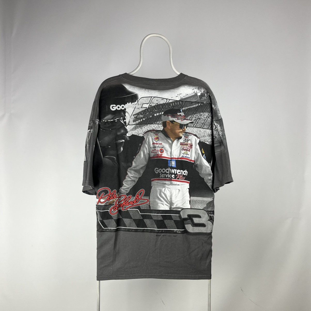 NASCAR 1990s DALE EARNHARDT AOP VINTAGE GRAPHIC TEE NASCAR GRAIL Size US XXL / EU 58 / 5 - 2 Thumbnail